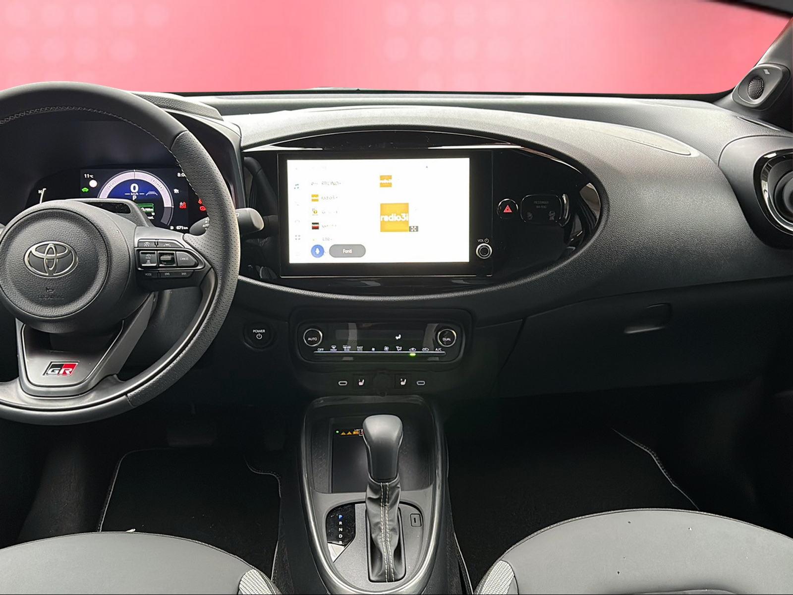 TOYOTA Aygo X 1.5 VVT-i HSD GR Sport-image-11