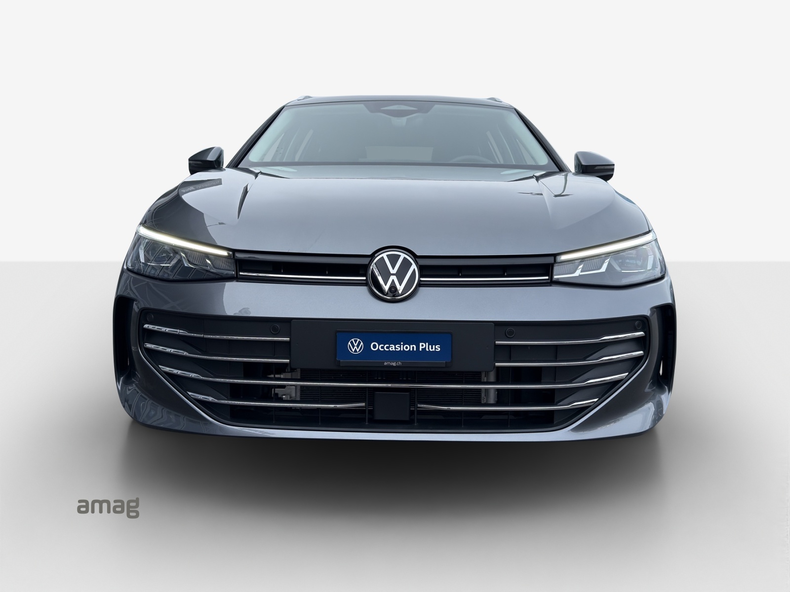 VW Passat Variant 2.0 TDI evo Business 4 Motion DSG-image-6