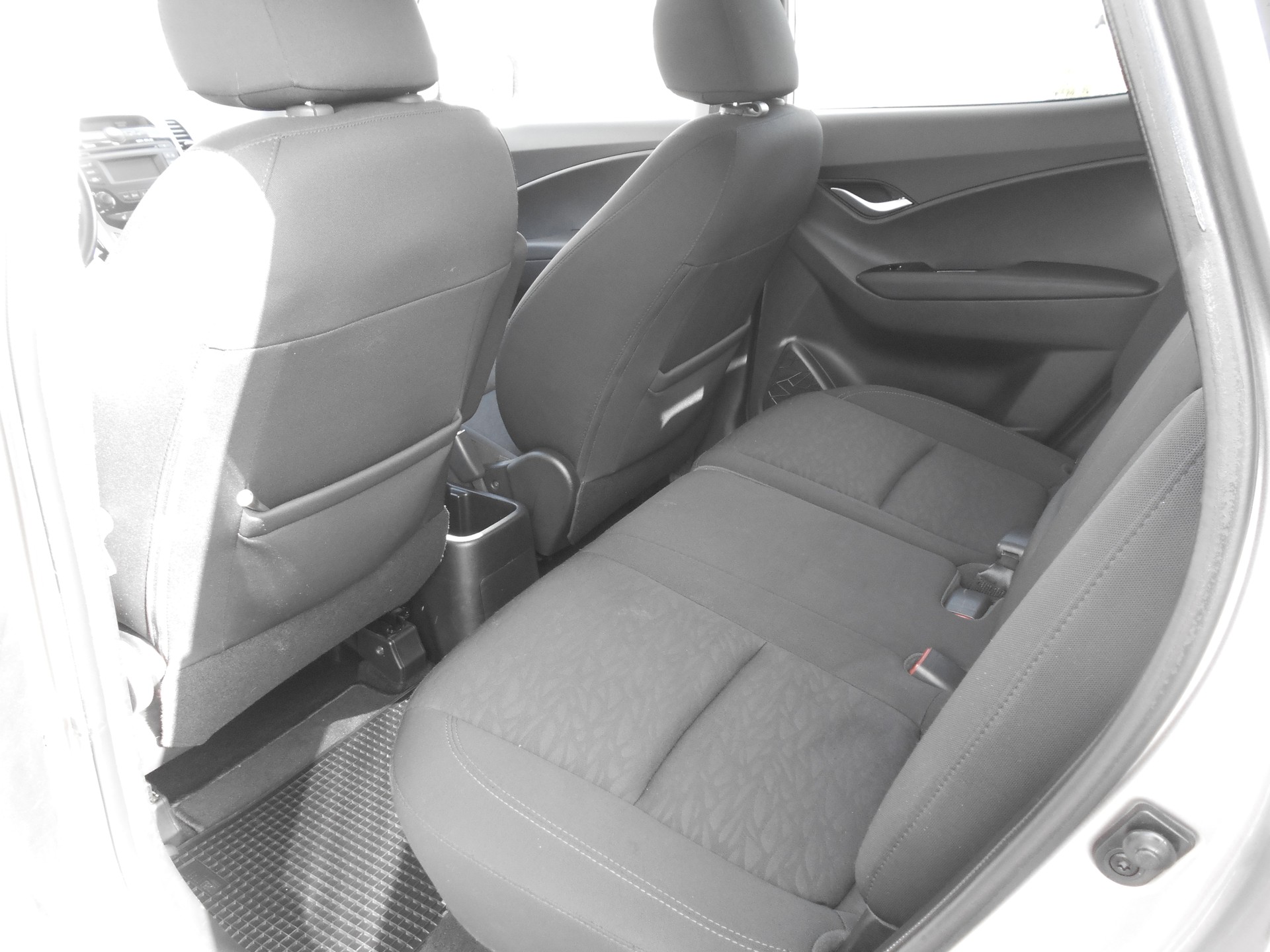 HYUNDAI iX20 1.6 Amplia Automatic-image-6
