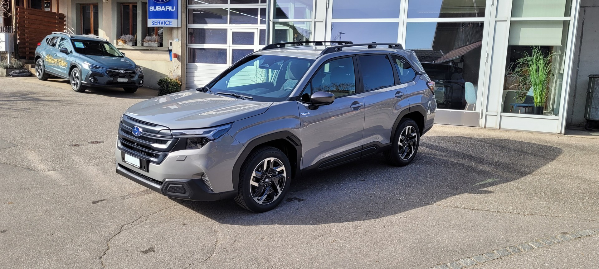 SUBARU Forester 2.0i e-Boxer Swiss Plus Lineartronic-showroom-element-1