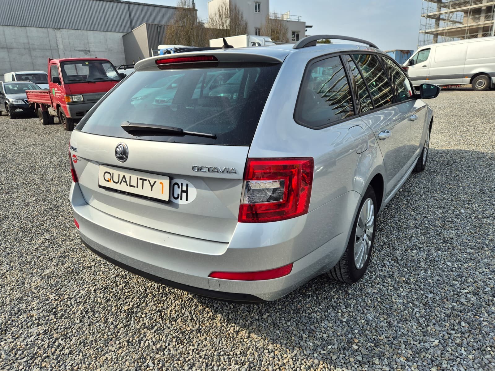 SKODA Octavia Combi 1.6 TDI Ambition DSG-image-6