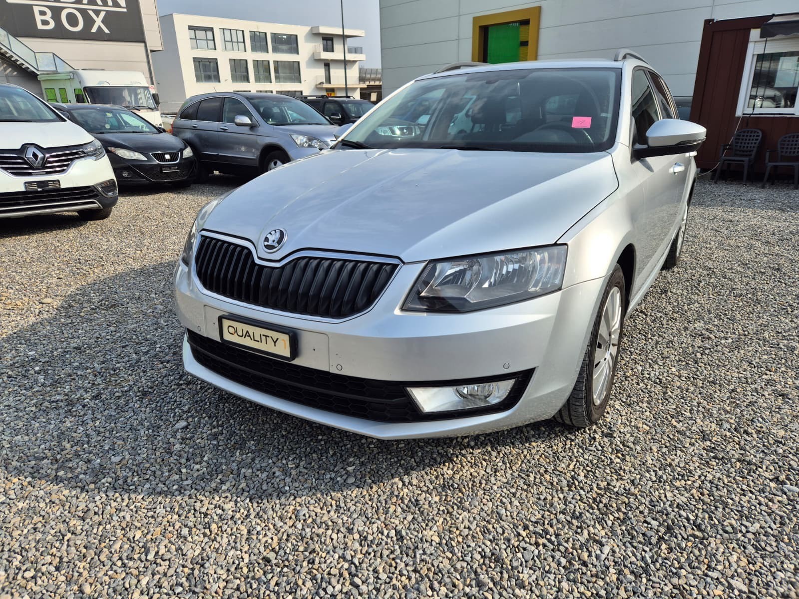 SKODA Octavia Combi 1.6 TDI Ambition DSG-image-1