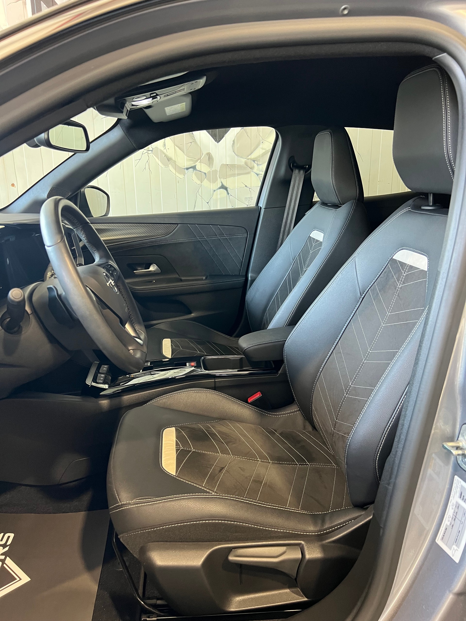 OPEL Mokka 1.2 Direct Injection Turbo Ultimate Aut.-image-12