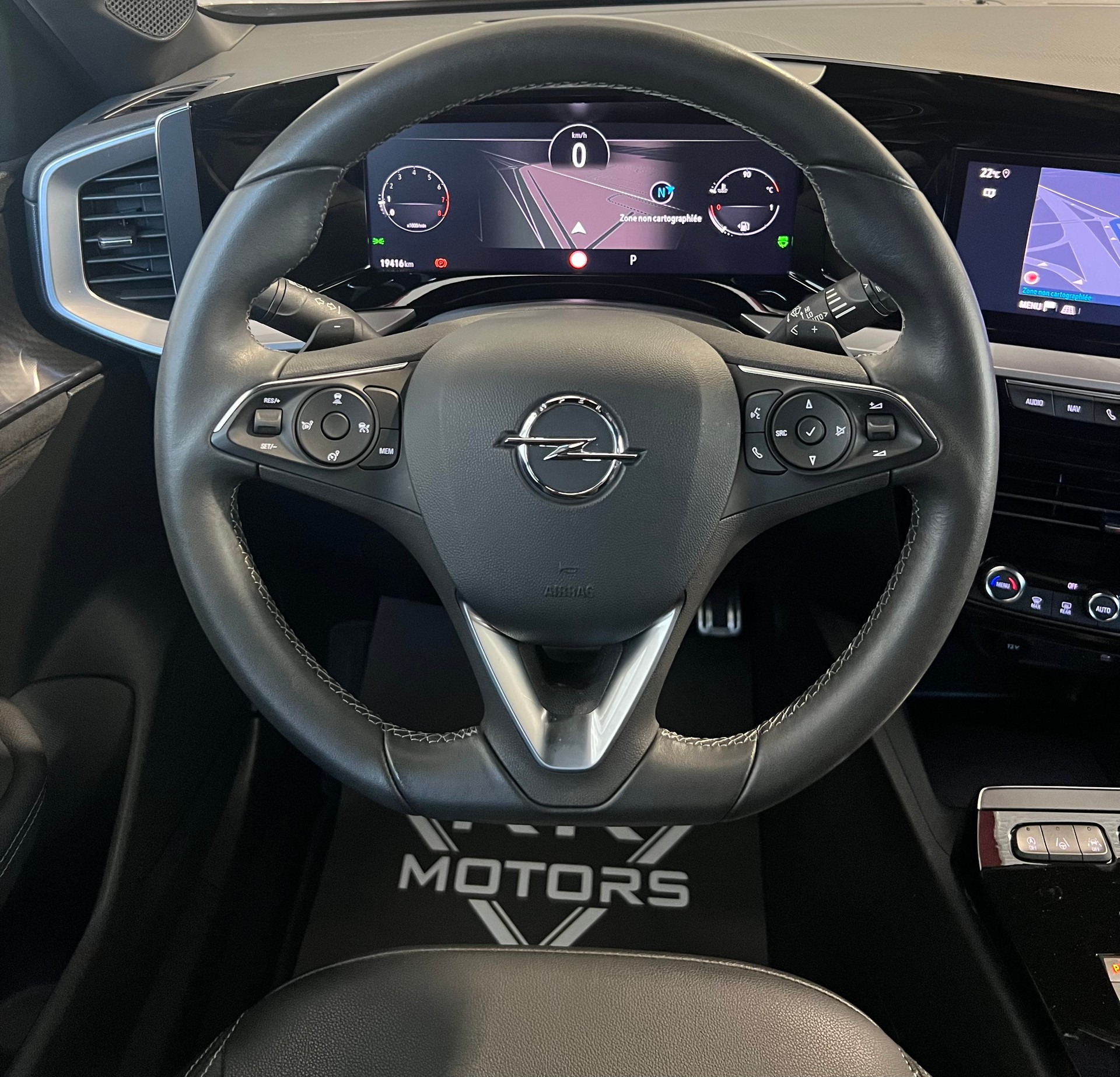 OPEL Mokka 1.2 Direct Injection Turbo Ultimate Aut.-image-10