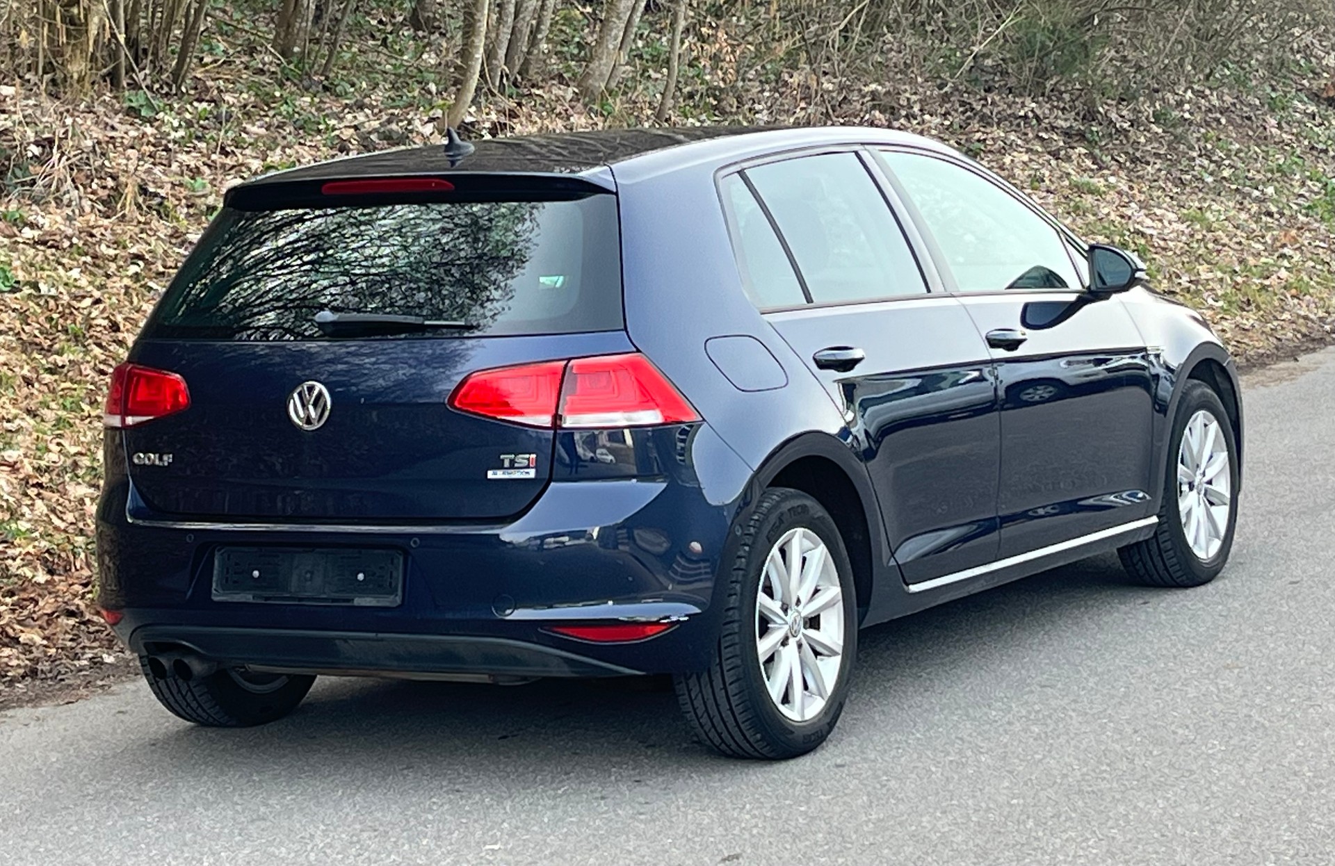 VW Golf 1.4 TSI Lounge DSG-image-1