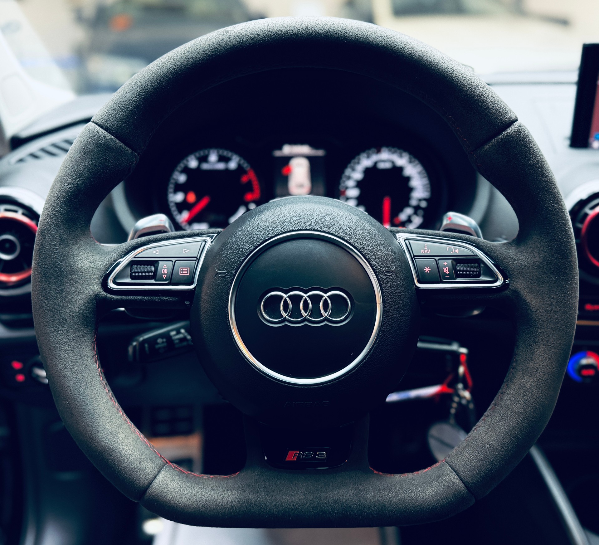 AUDI RS3 2.5 TSI quattro S-tronic *Oettinger Tuning 430PS*-image-15