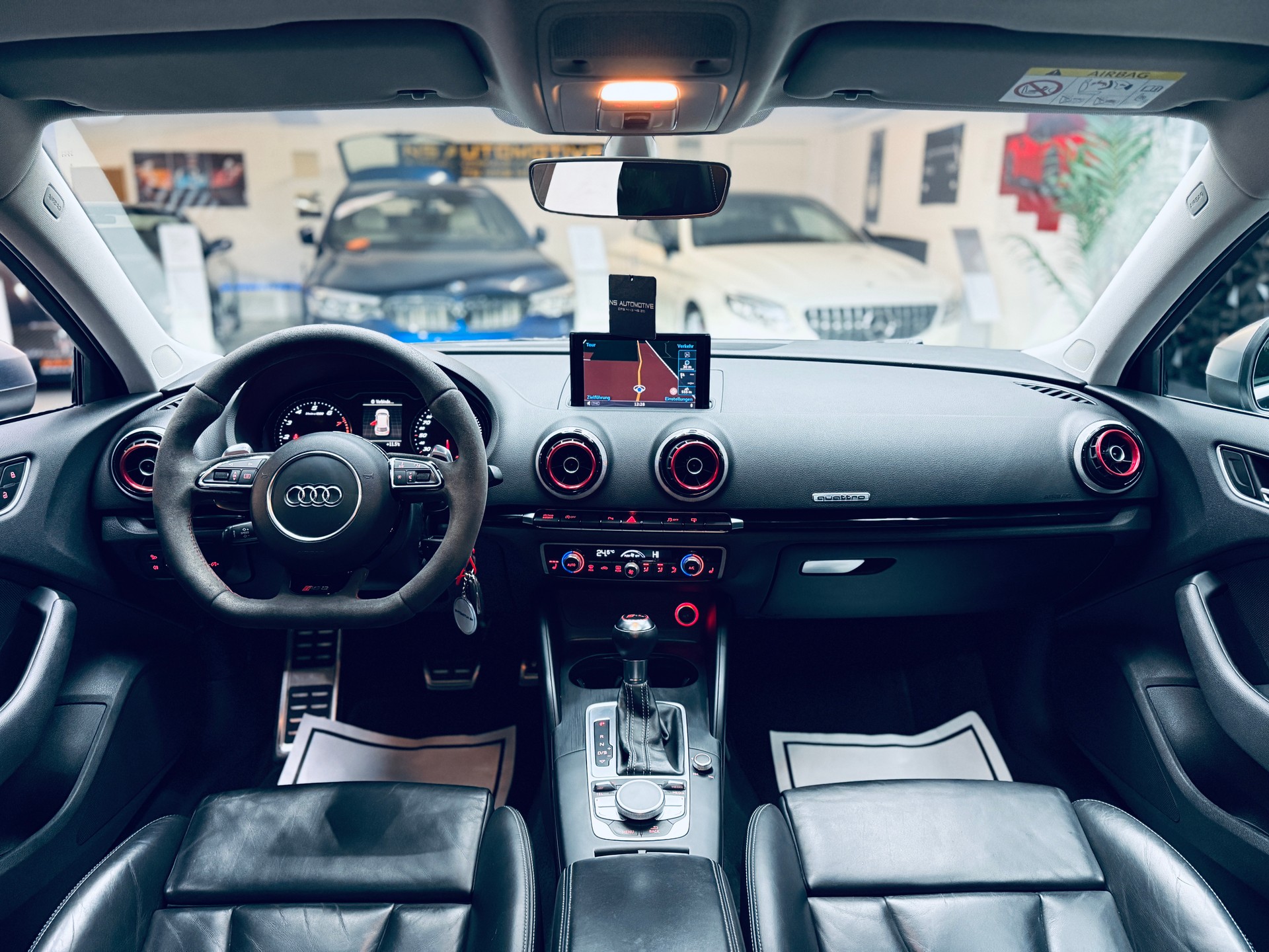 AUDI RS3 2.5 TSI quattro S-tronic *Oettinger Tuning 430PS*-image-13