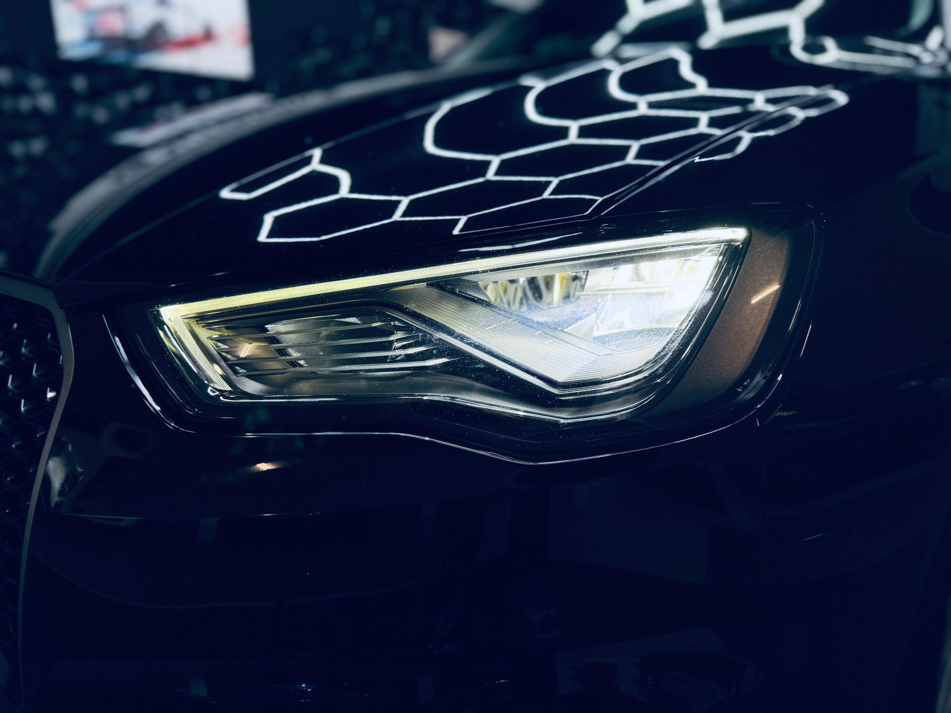 AUDI RS3 2.5 TSI quattro S-tronic *Oettinger Tuning 430PS*-image-9