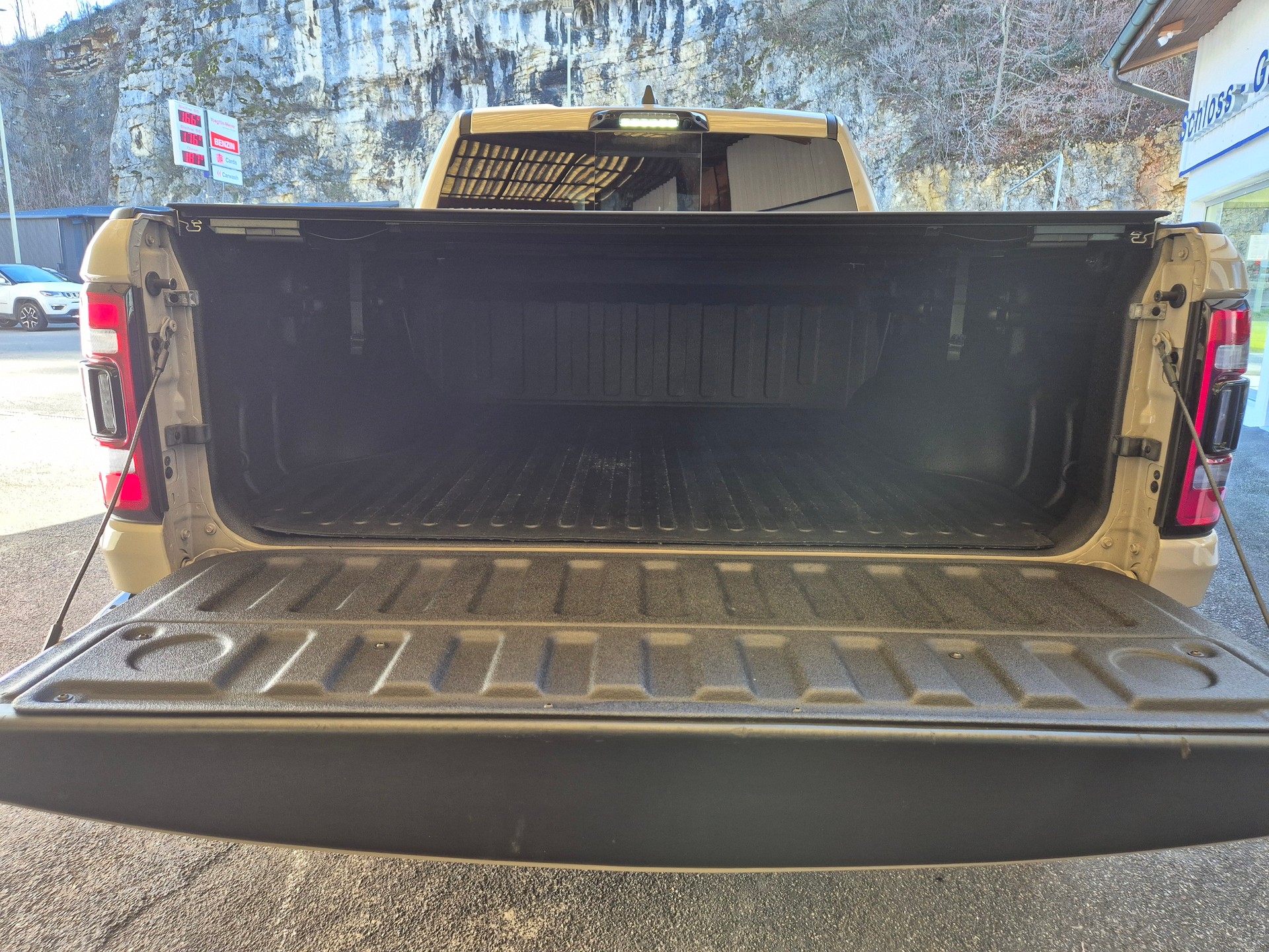 DODGE RAM 1500 TRX Level 2 Sandblast Edition-image-14