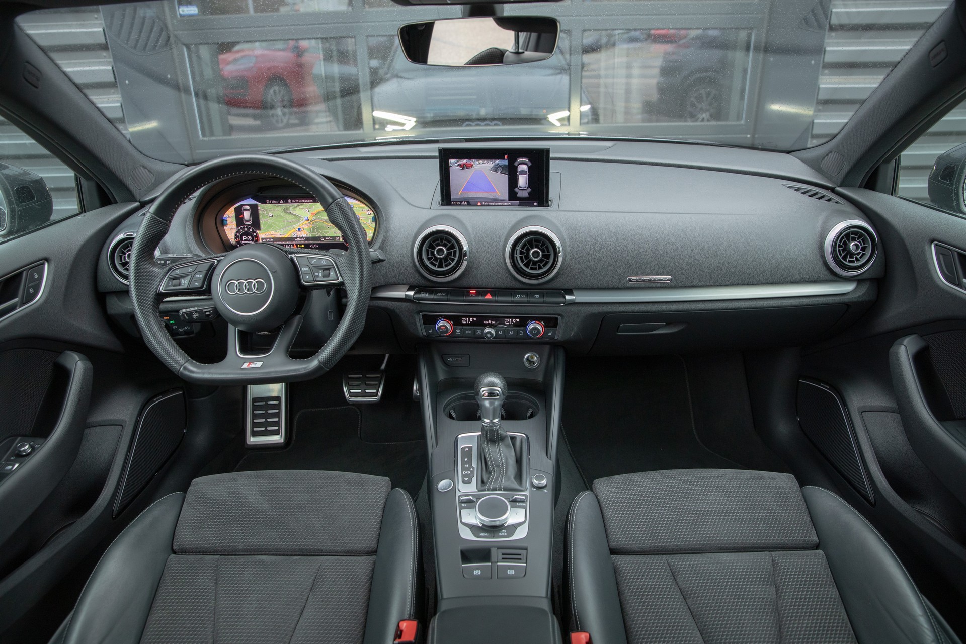 AUDI A3 Sportback 40 TFSI Sport quattro S-tronic-image-11