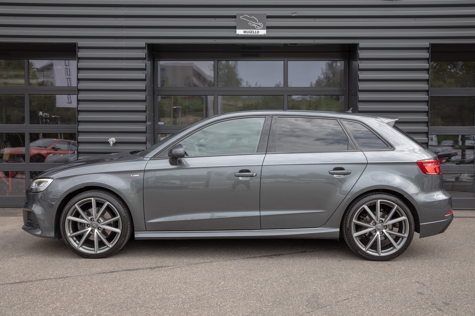AUDI A3 Sportback 40 TFSI Sport quattro S-tronic-image-4