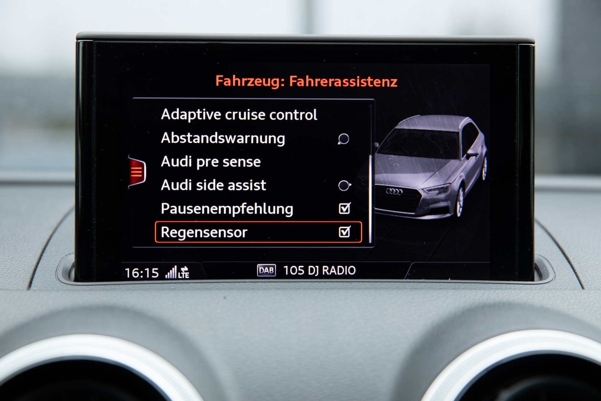 AUDI A3 Sportback 40 TFSI Sport quattro S-tronic-image-14