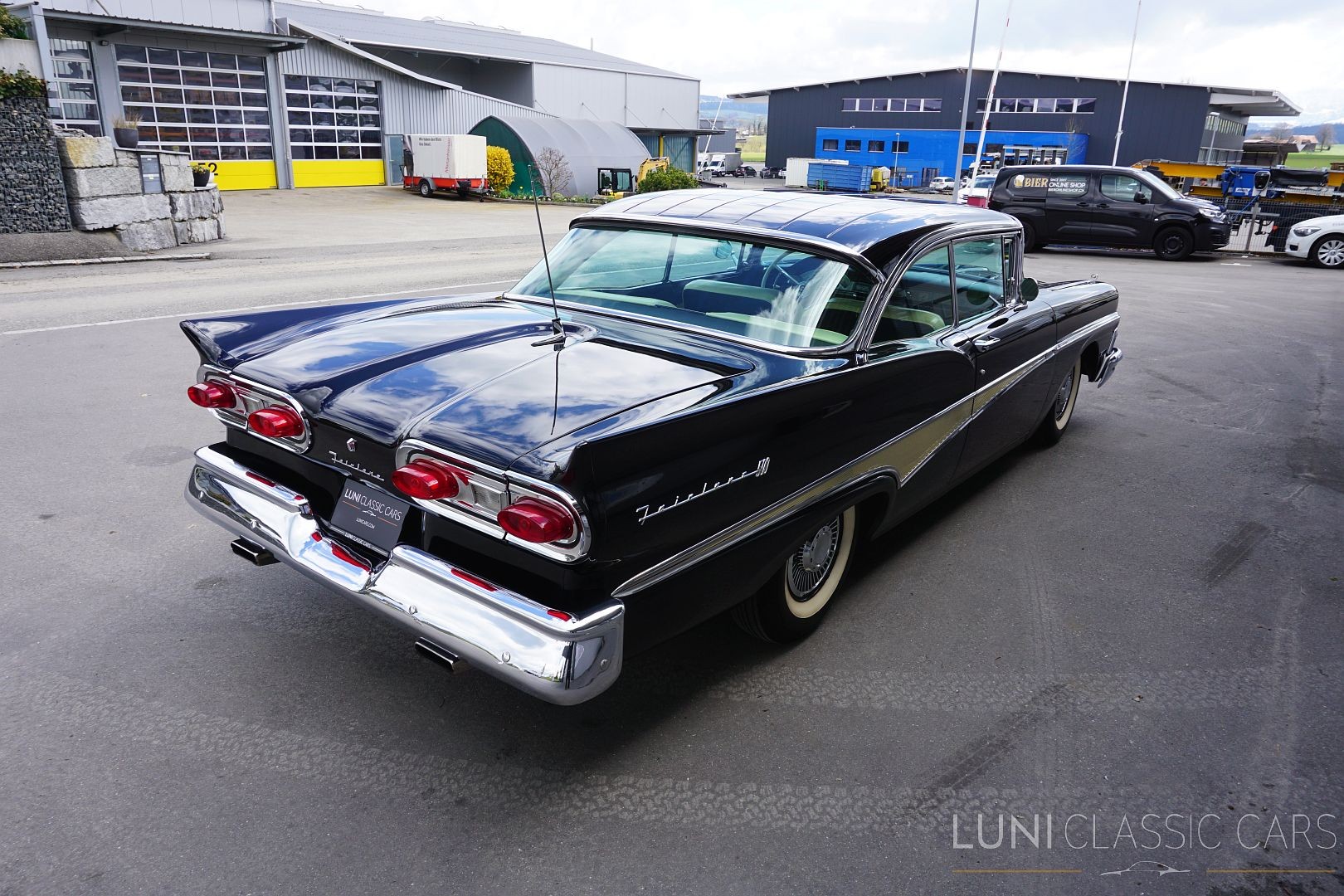 FORD Fairlane 500 Club Victoria-image-5