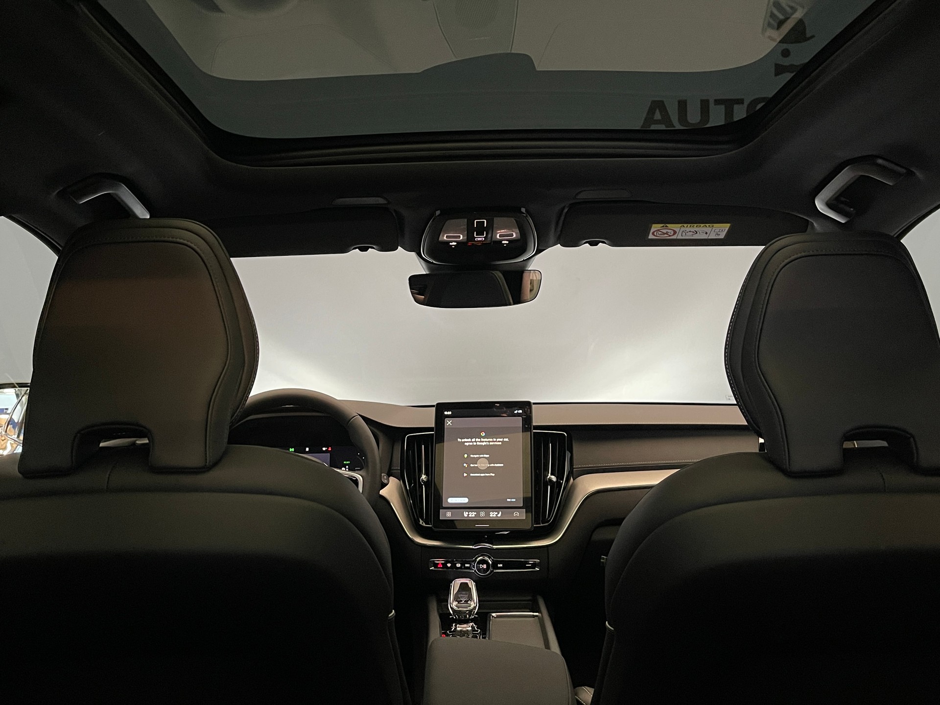 VOLVO XC60 2.0 T6 TE Black Edition eAWD-image-13