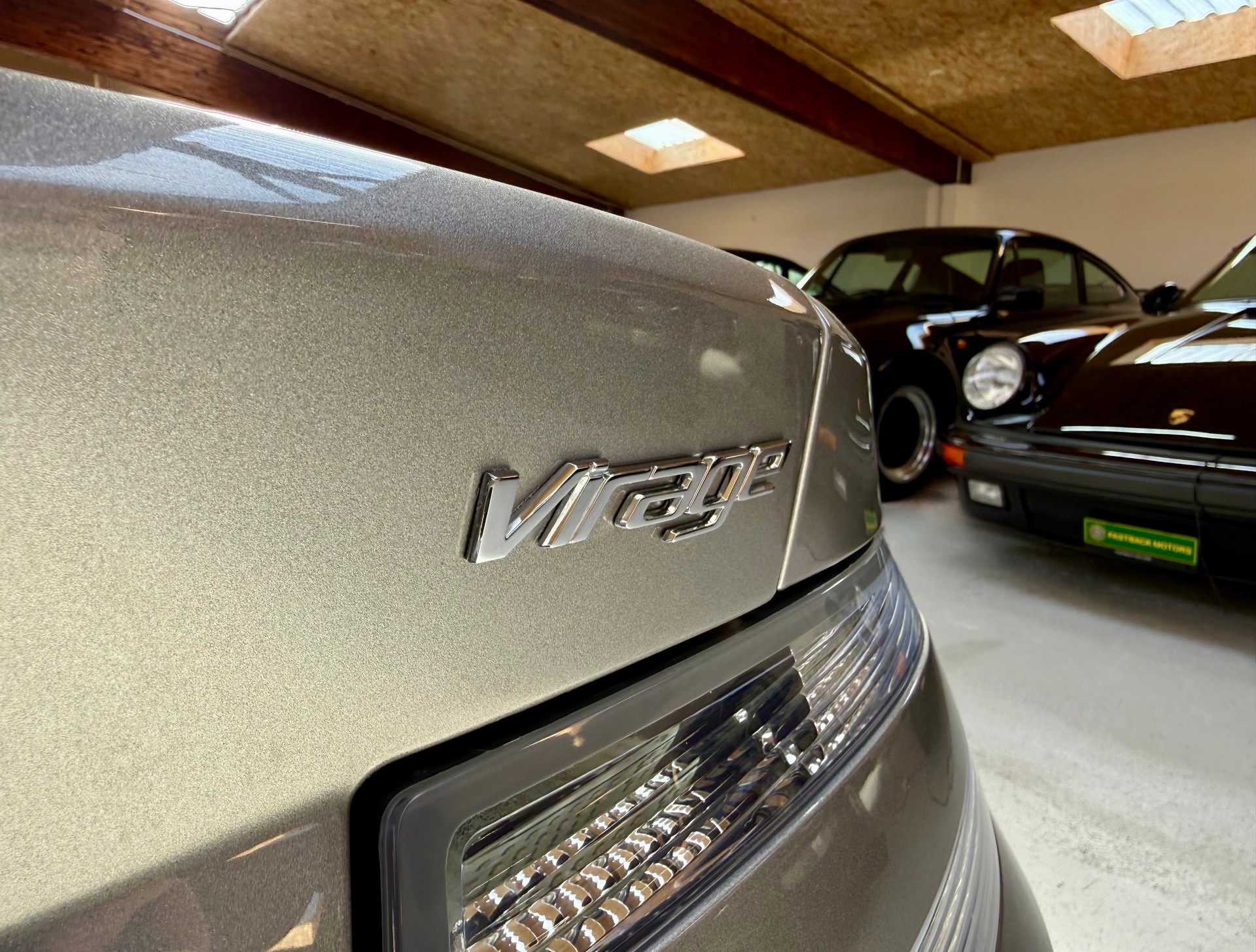 ASTON MARTIN Virage Coupé V12 5.9-48 Touchtronic2-image-8