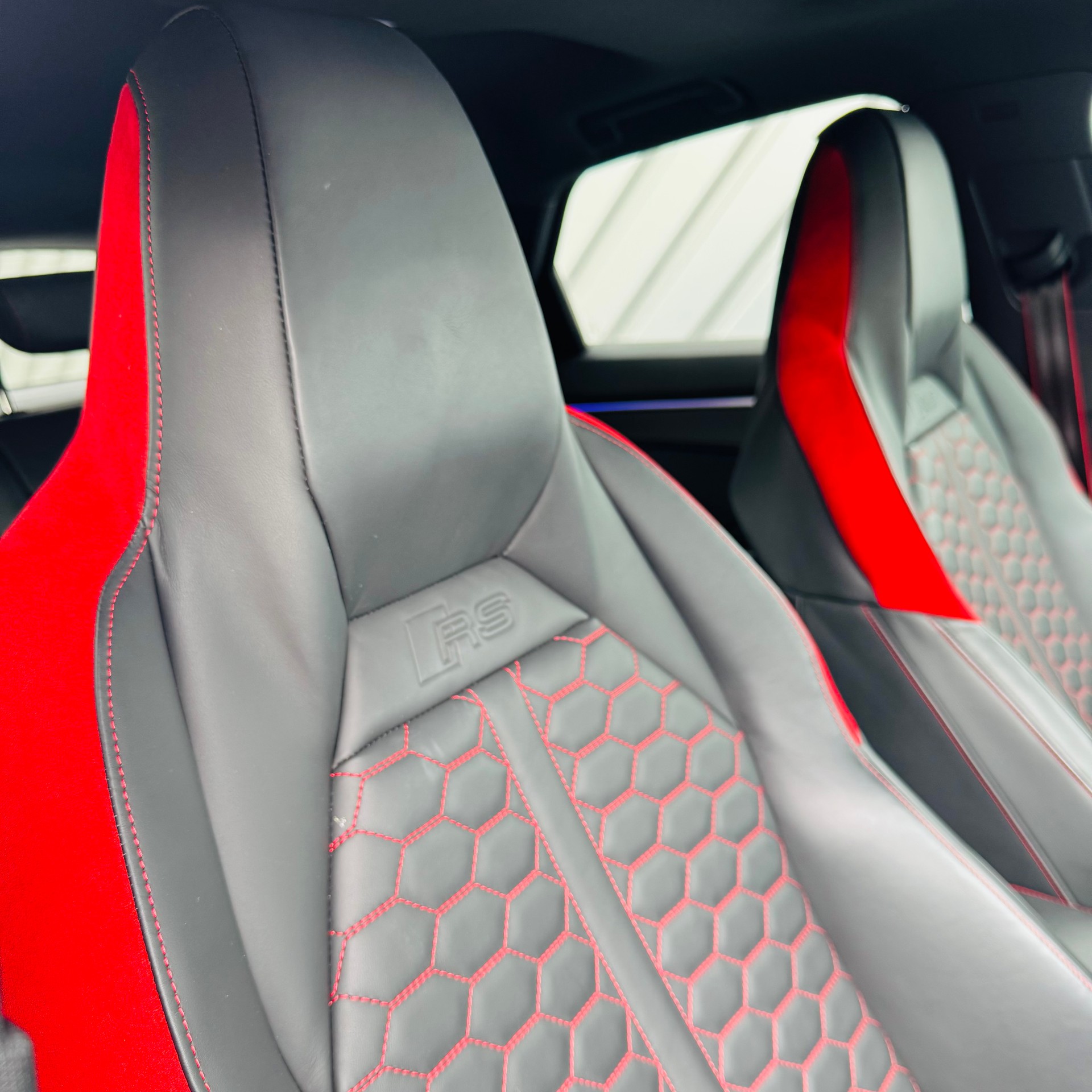 AUDI RS Q3 Sportback quattro S tronic-image-20