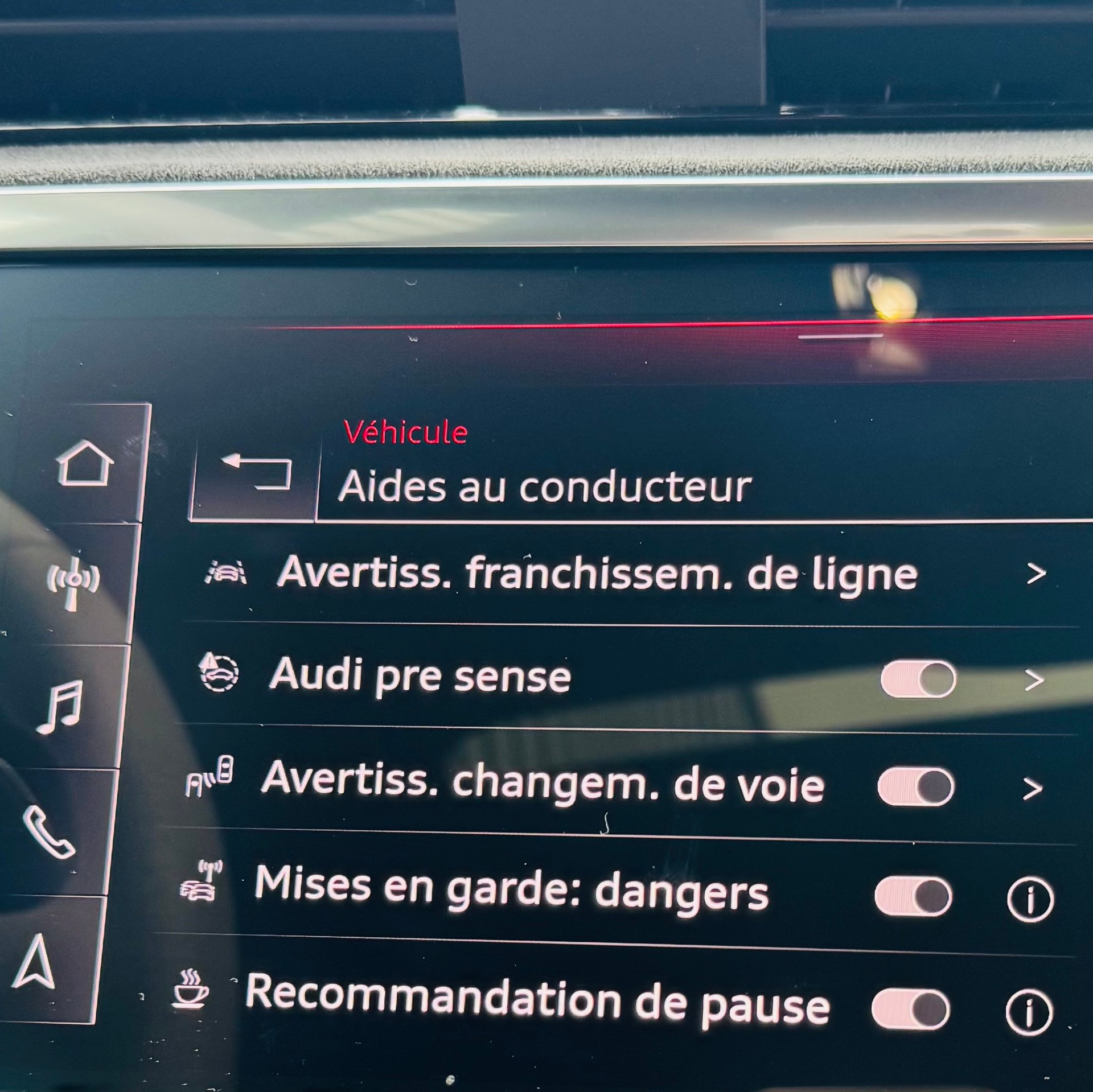 AUDI RS Q3 Sportback quattro S tronic-image-12