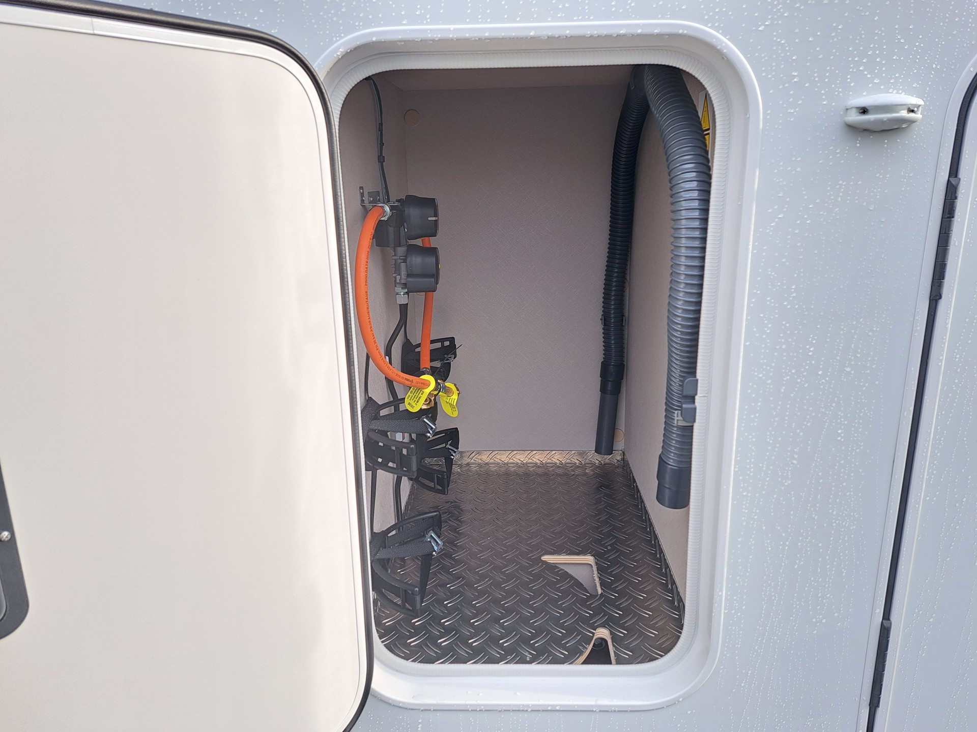 HYMER Exsis I 580 Pure-image-12