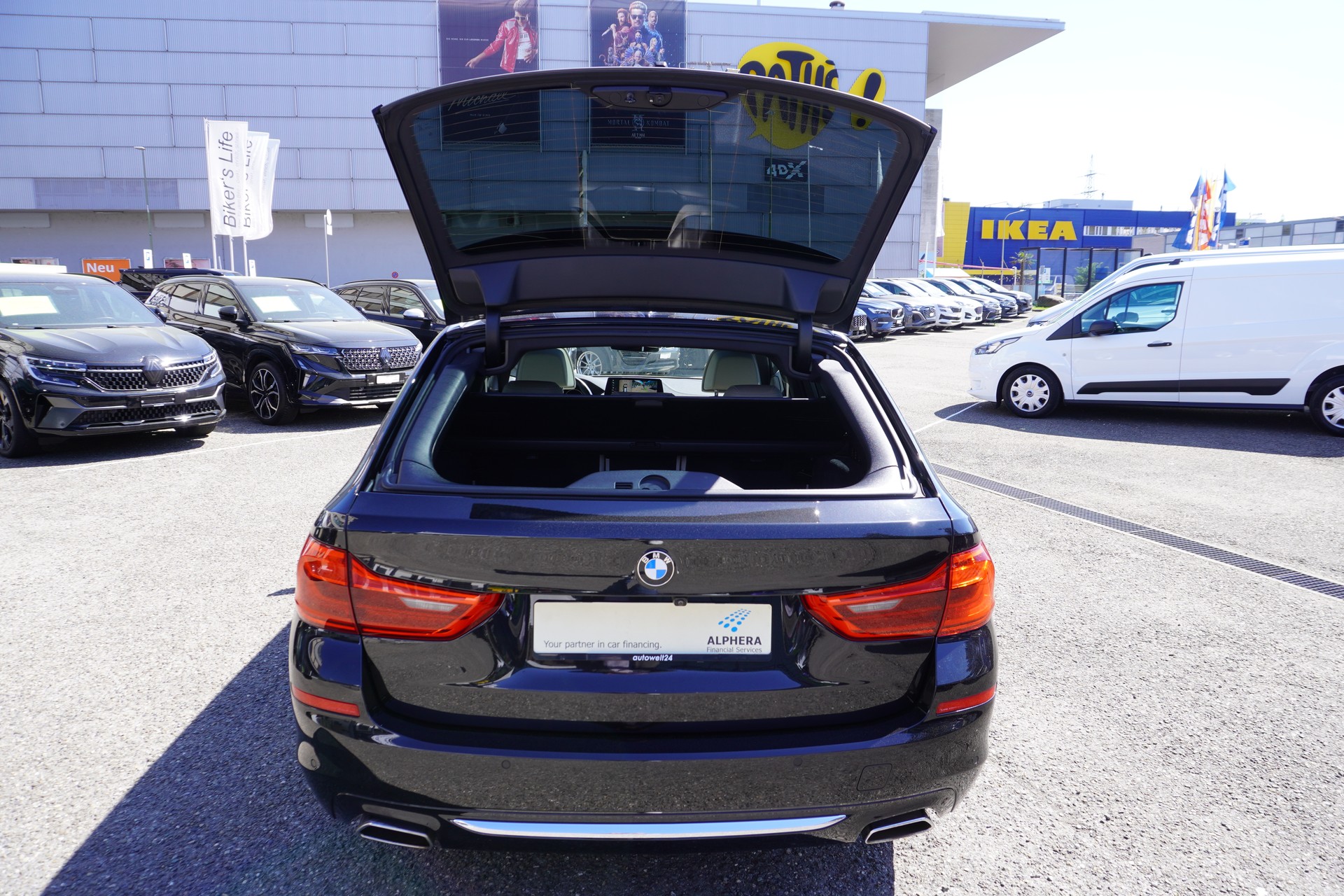 BMW 540i xDrive Touring Luxury Line Steptronic-image-9