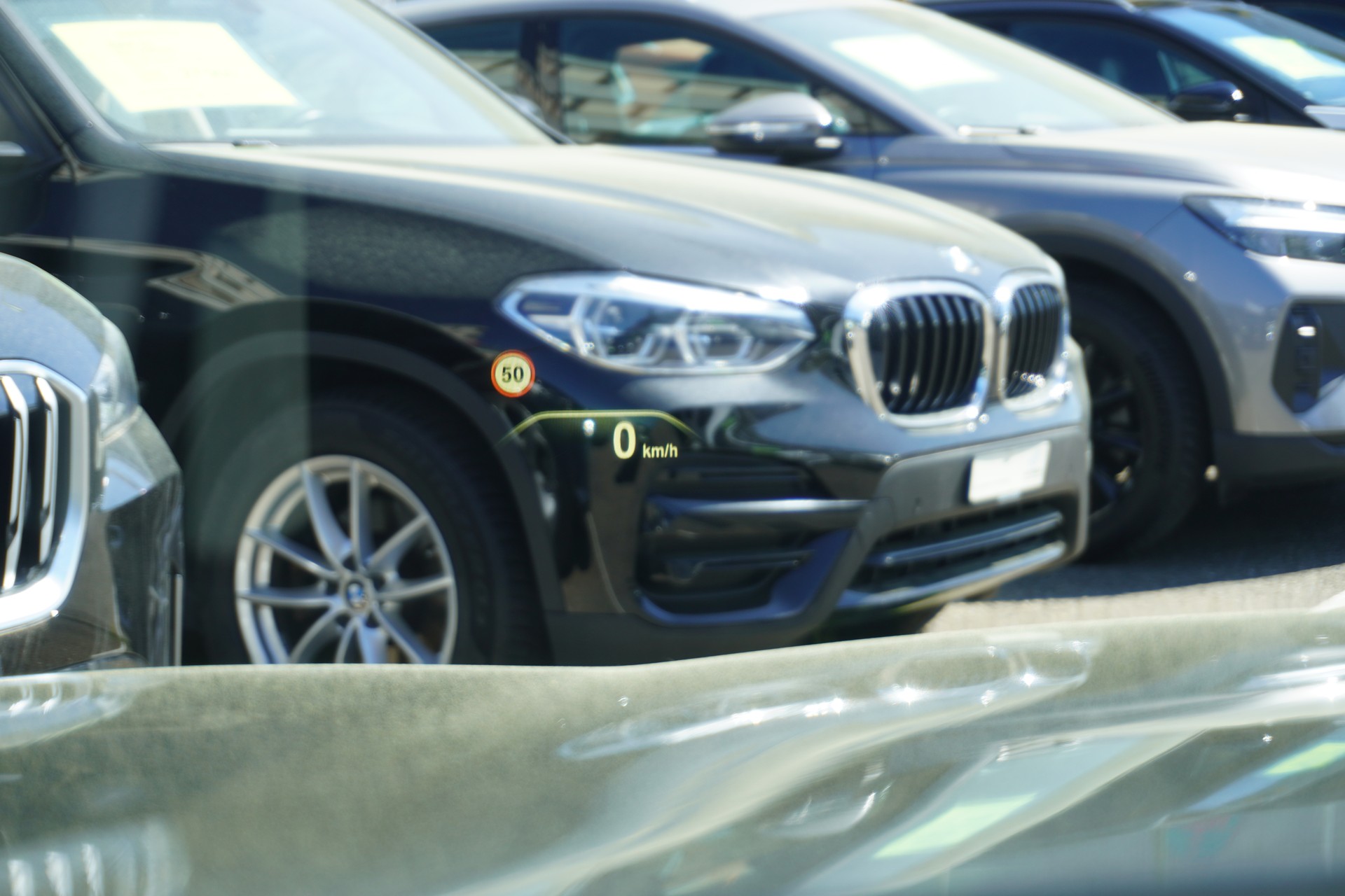 BMW 540i xDrive Touring Luxury Line Steptronic-image-25