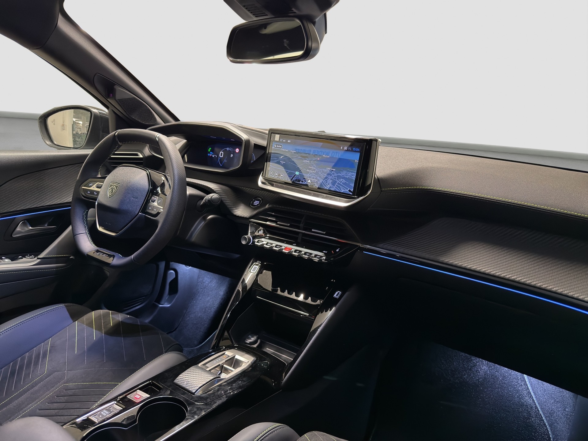 PEUGEOT 208 1.2 Hybrid 145 GT-image-13