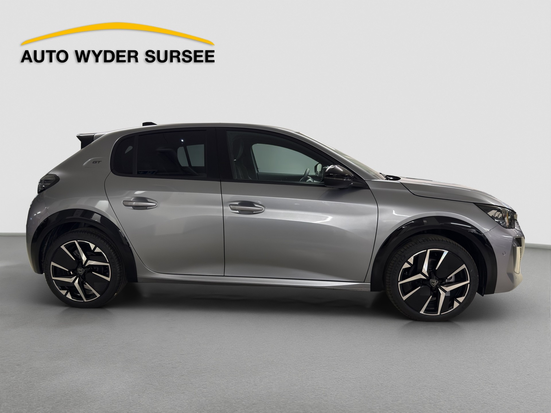 PEUGEOT 208 1.2 Hybrid 145 GT-image-6
