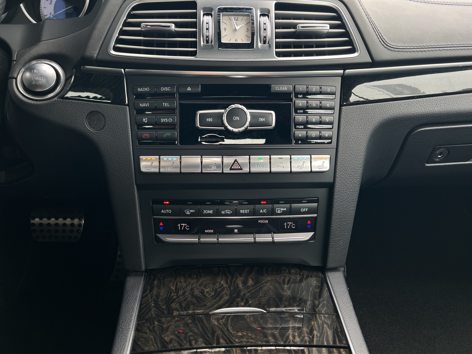 MERCEDES-BENZ E 400-image-10