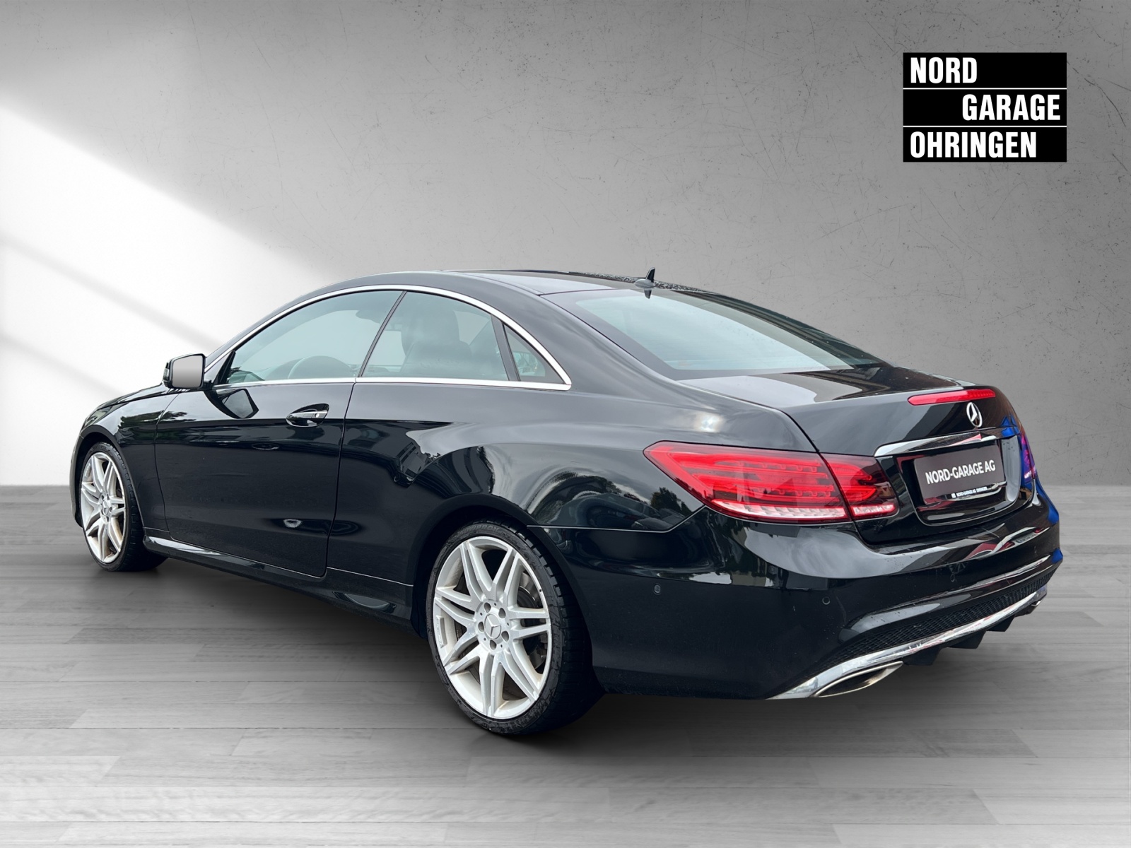 MERCEDES-BENZ E 400-image-2