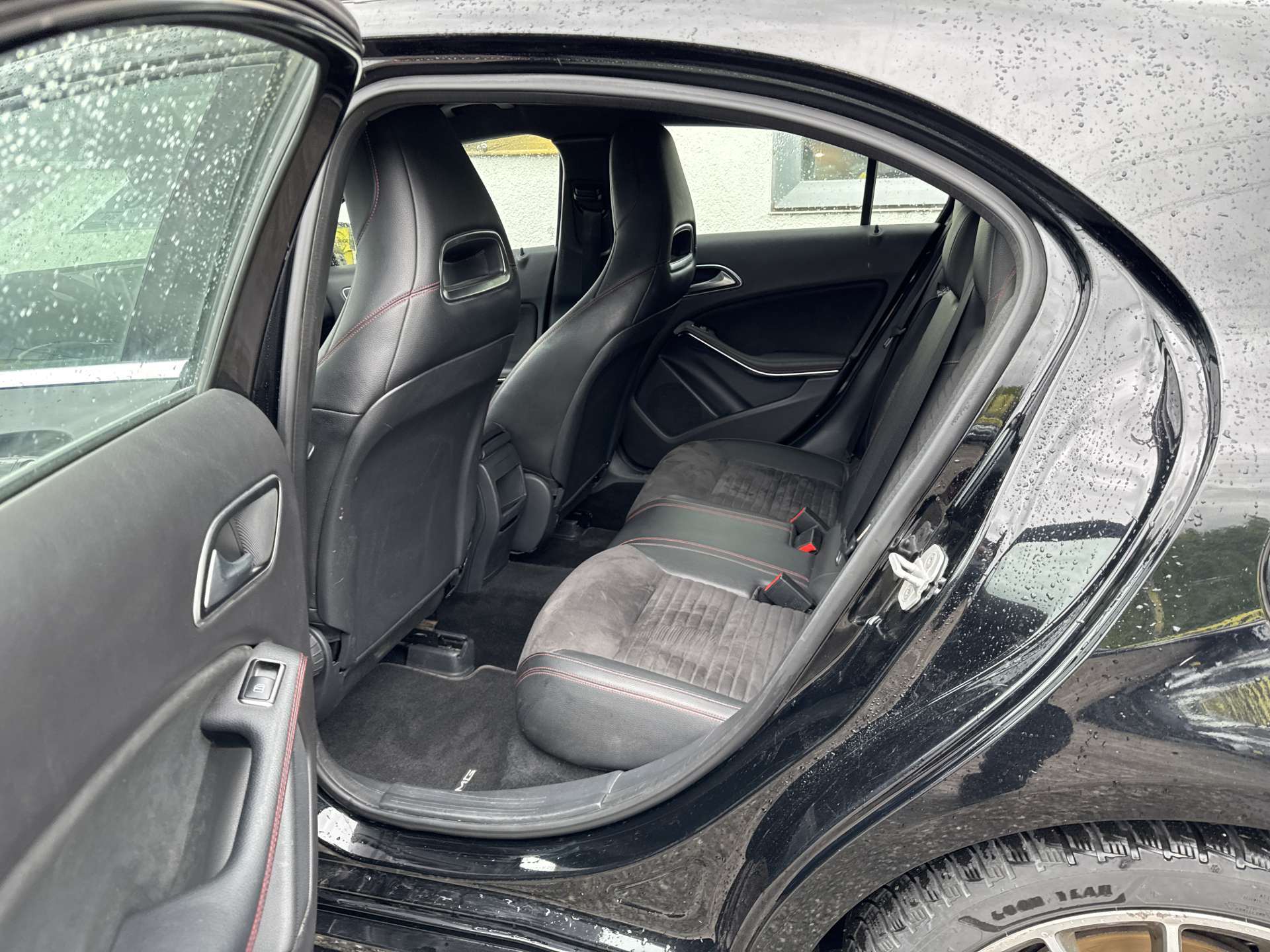 MERCEDES-BENZ A 200 CDI 4Matic DCT-Automat-image-7