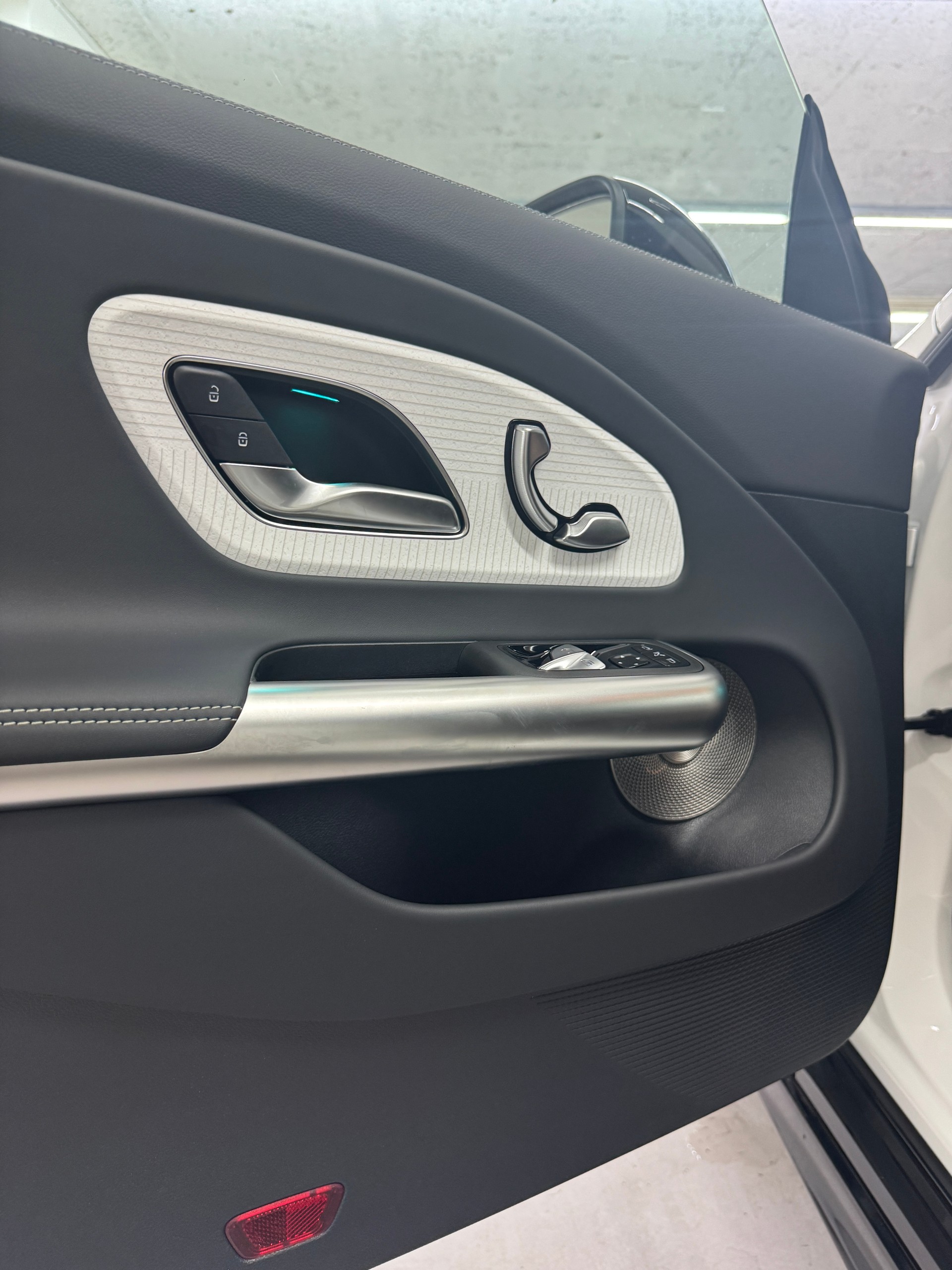 MERCEDES-BENZ CLA 220 4Matic-image-9