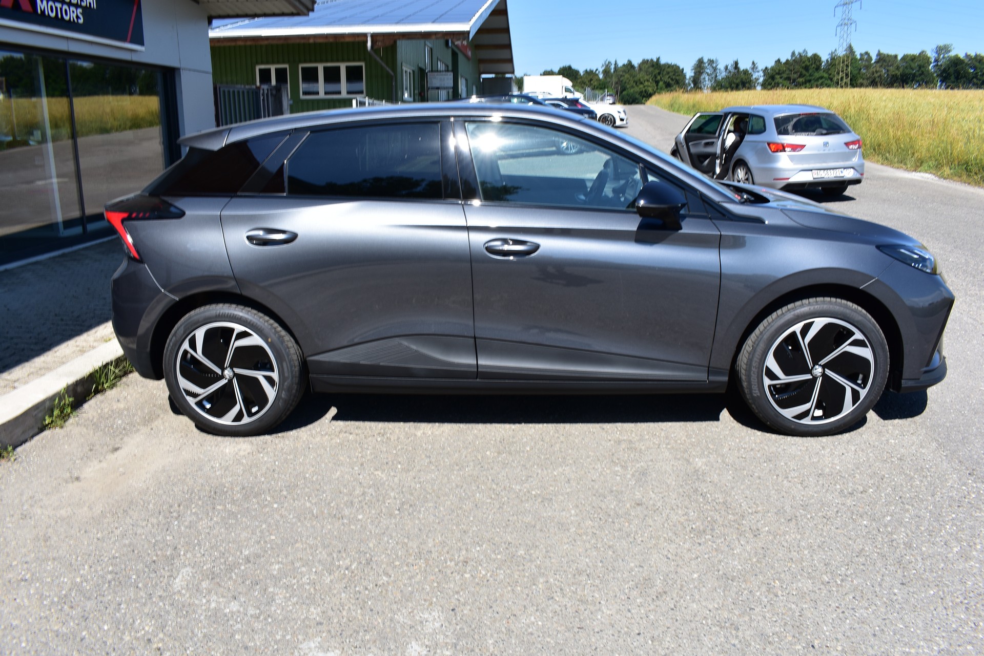 MG 4 EV 64kWh Premium-image-4