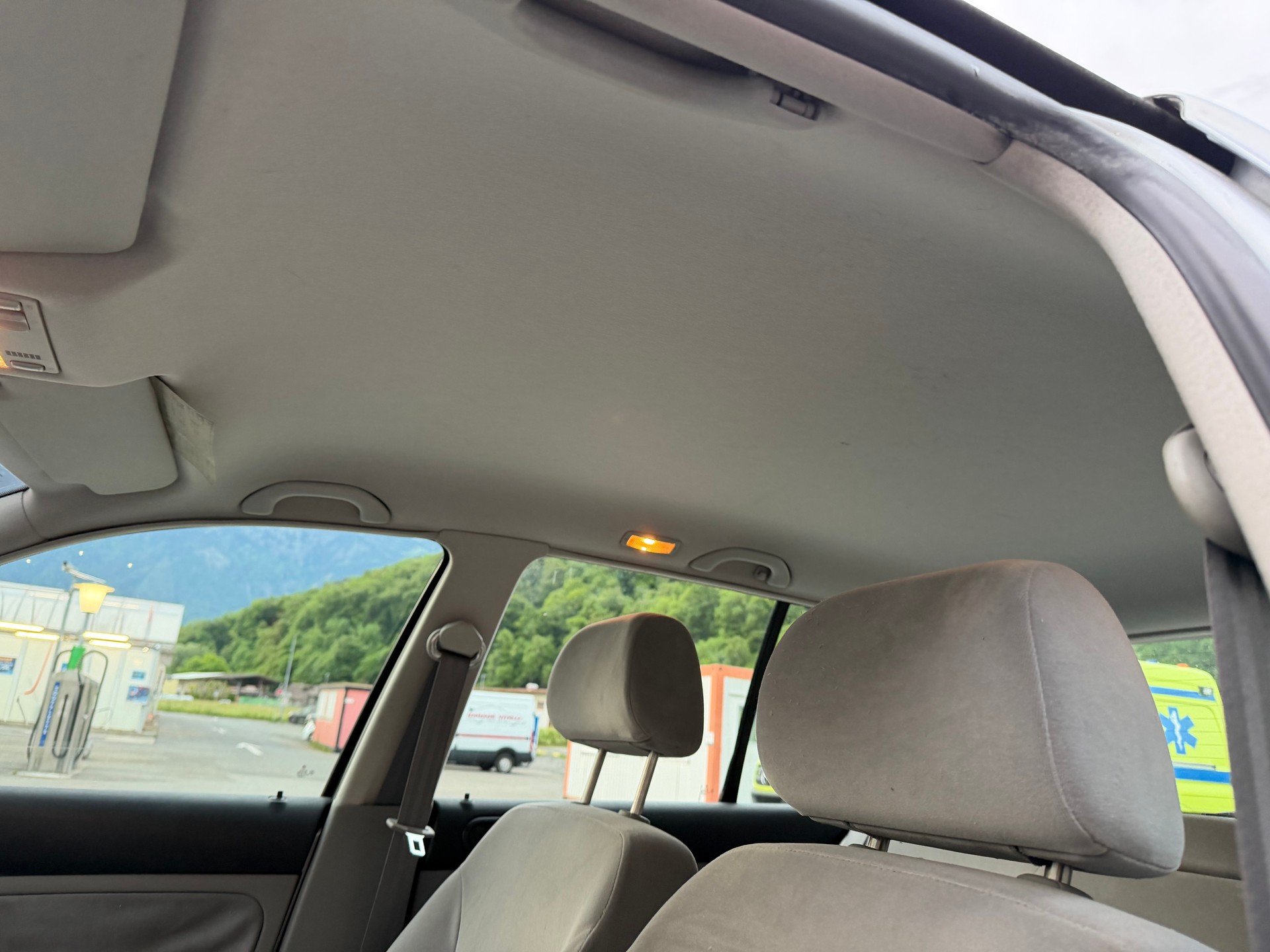VW Golf 2.0 Comfortline 4Motion-image-23