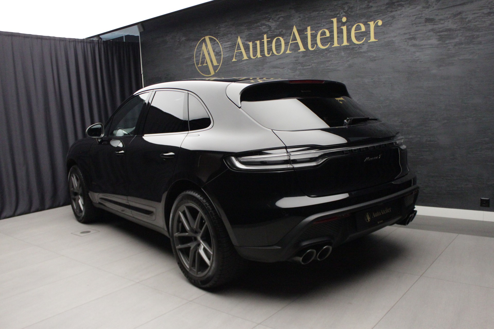 PORSCHE Macan T PDK-image-9