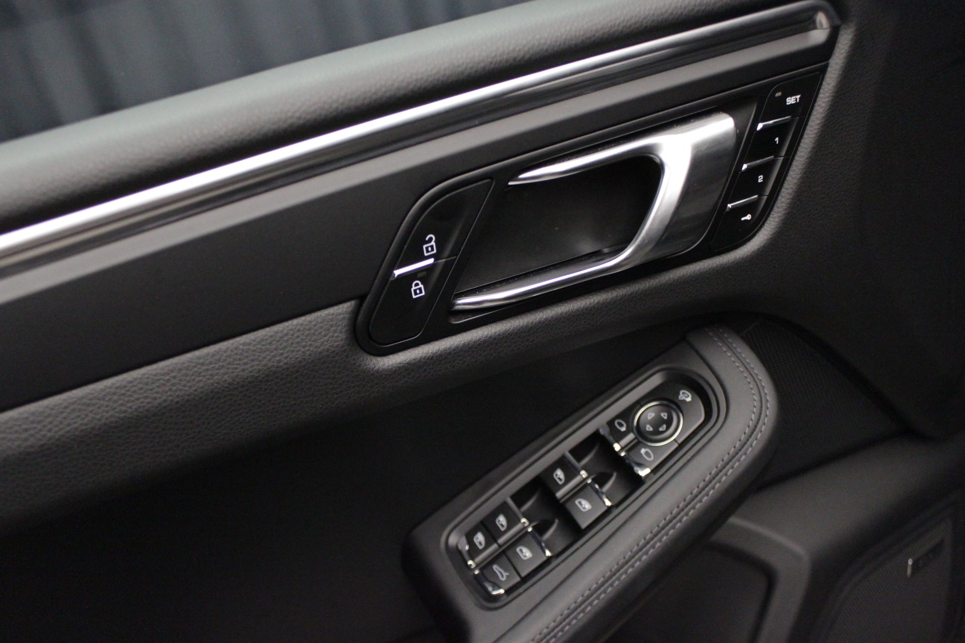 PORSCHE Macan T PDK-image-19