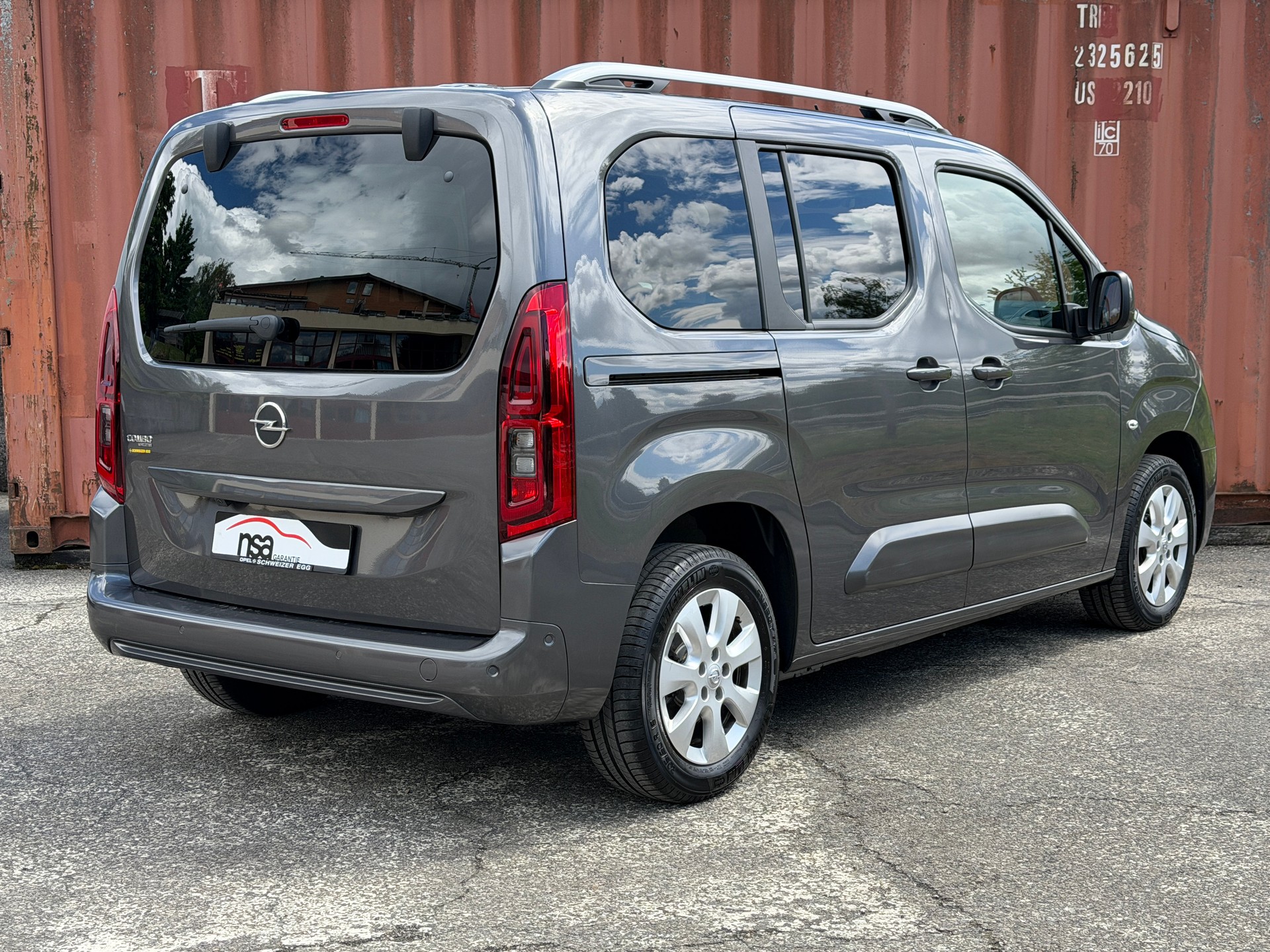 OPEL Combo Life 1.2 Innovation S/S-showroom-element-1
