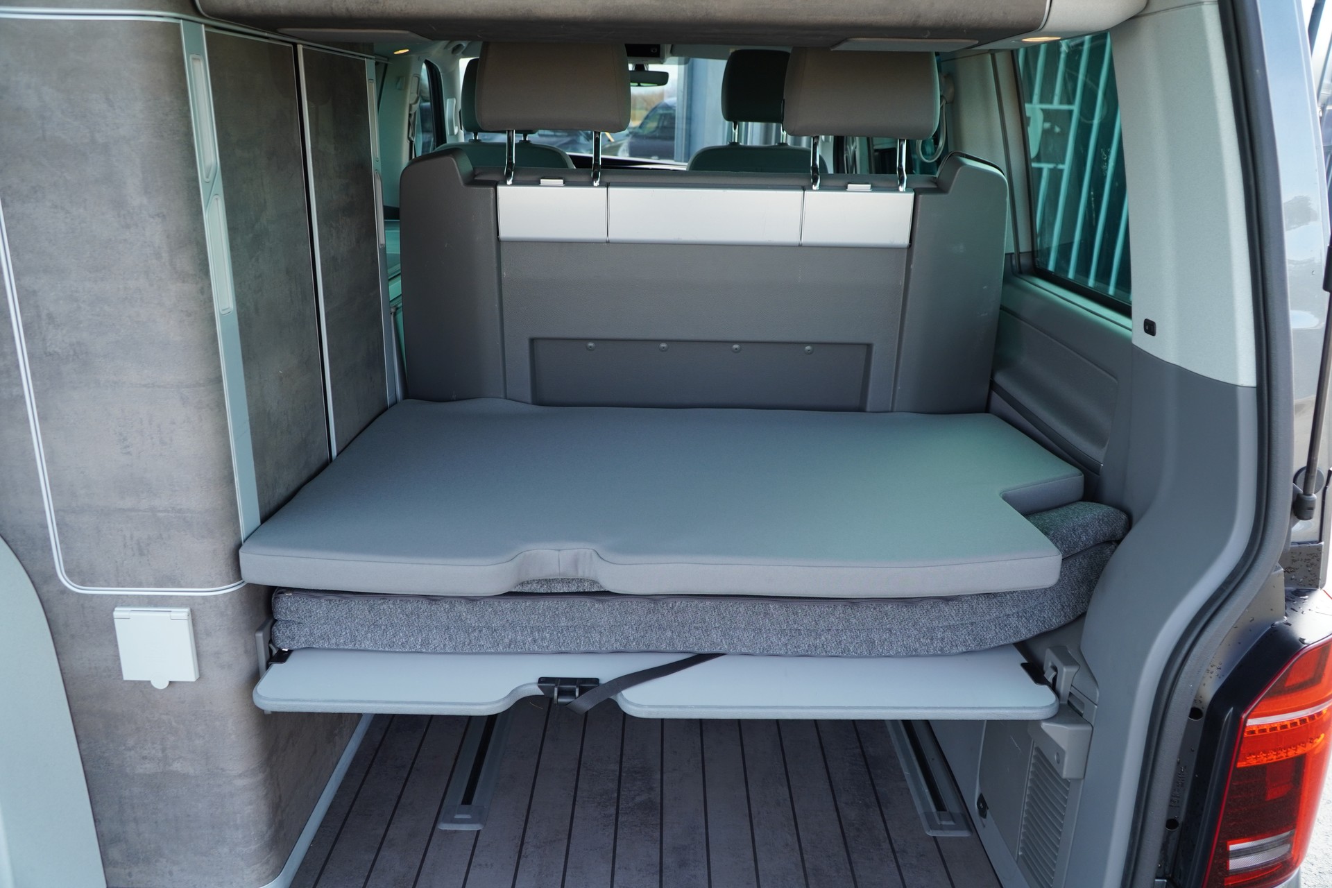 VW T6.1 California 2.0 TDI Ocean Liberty DSG-image-23