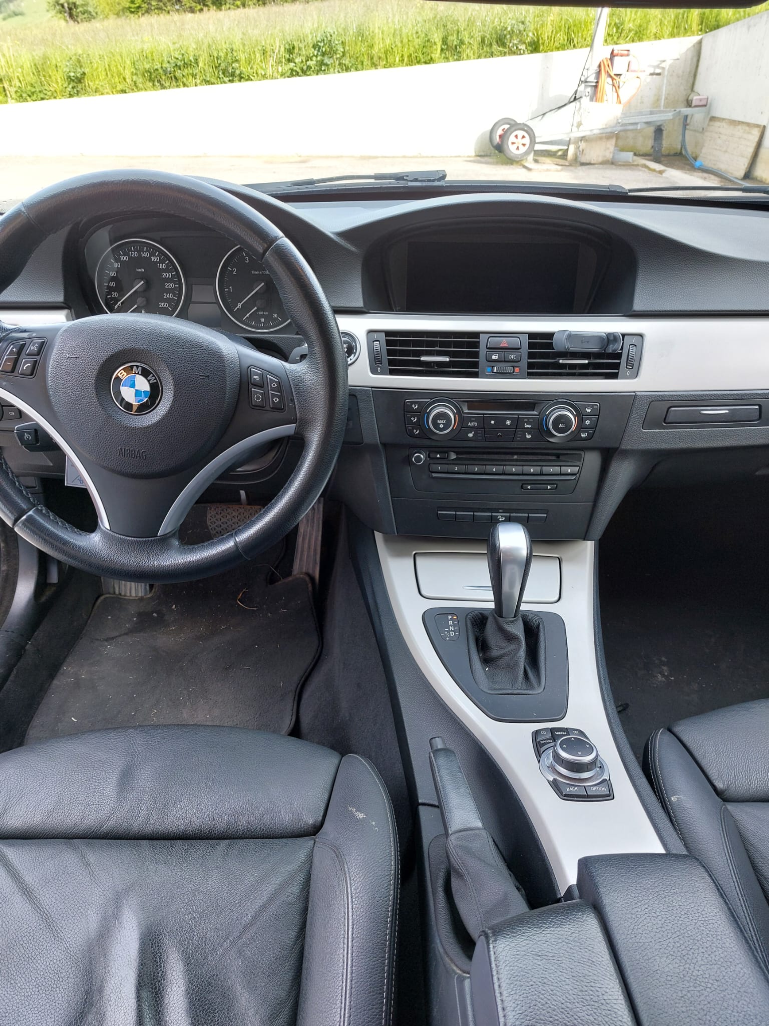 BMW 325-image-4