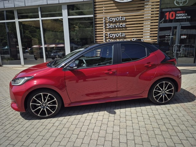 TOYOTA Yaris 1.5 GR Sport e-CVT-image-2