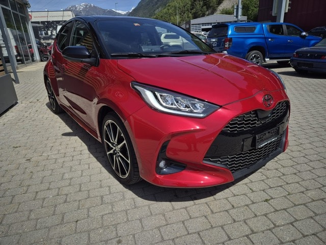 TOYOTA Yaris 1.5 GR Sport e-CVT-image-1