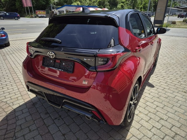 TOYOTA Yaris 1.5 GR Sport e-CVT-image-3