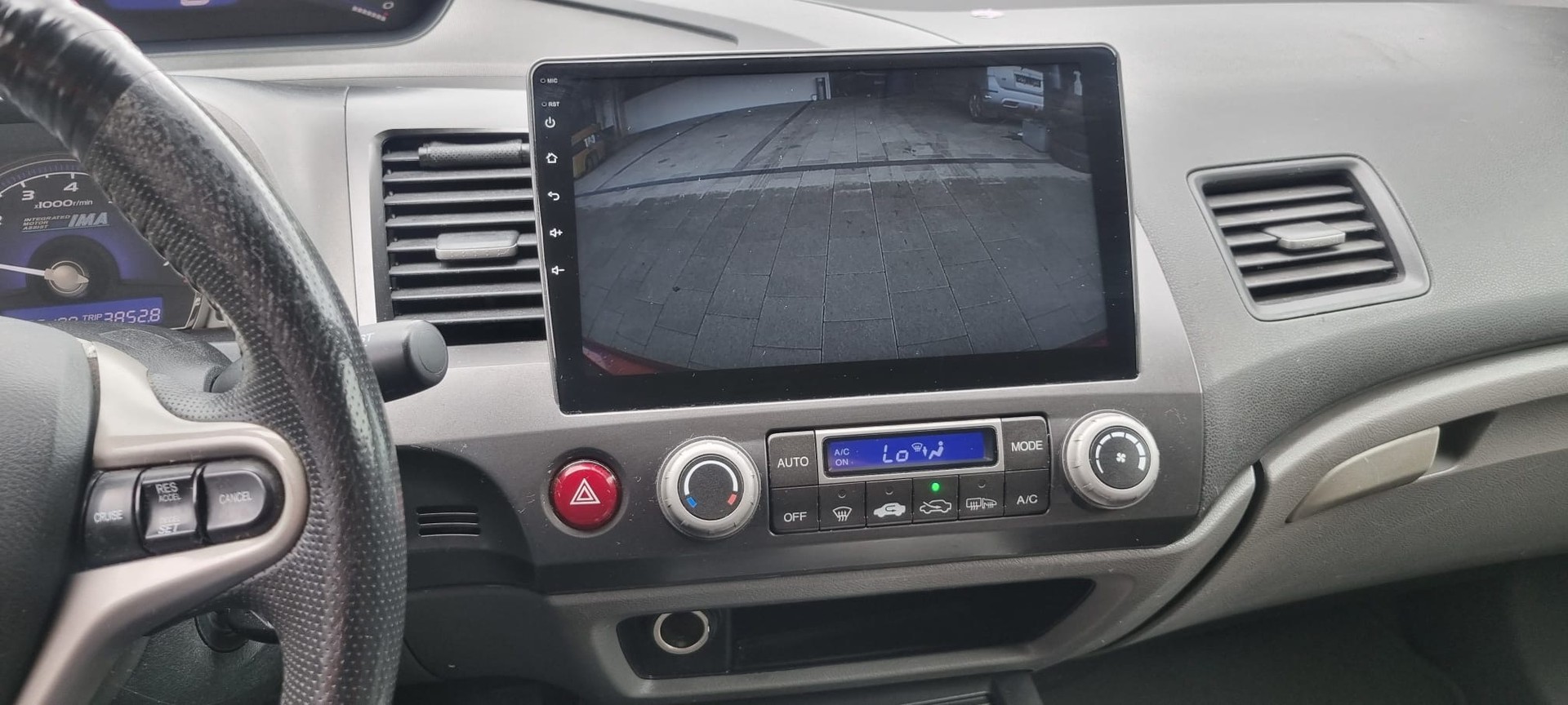 HONDA Civic 1.3 iDSi IMA Hybrid-image-8