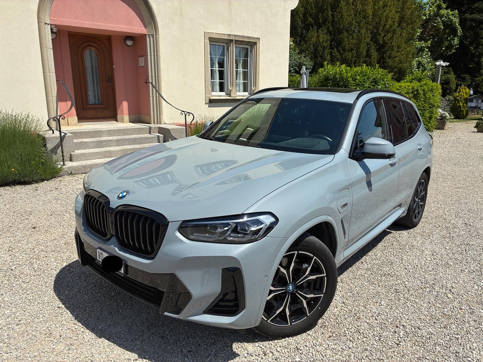 BMW X3 xDrive 30e M Sport Edition-image-1