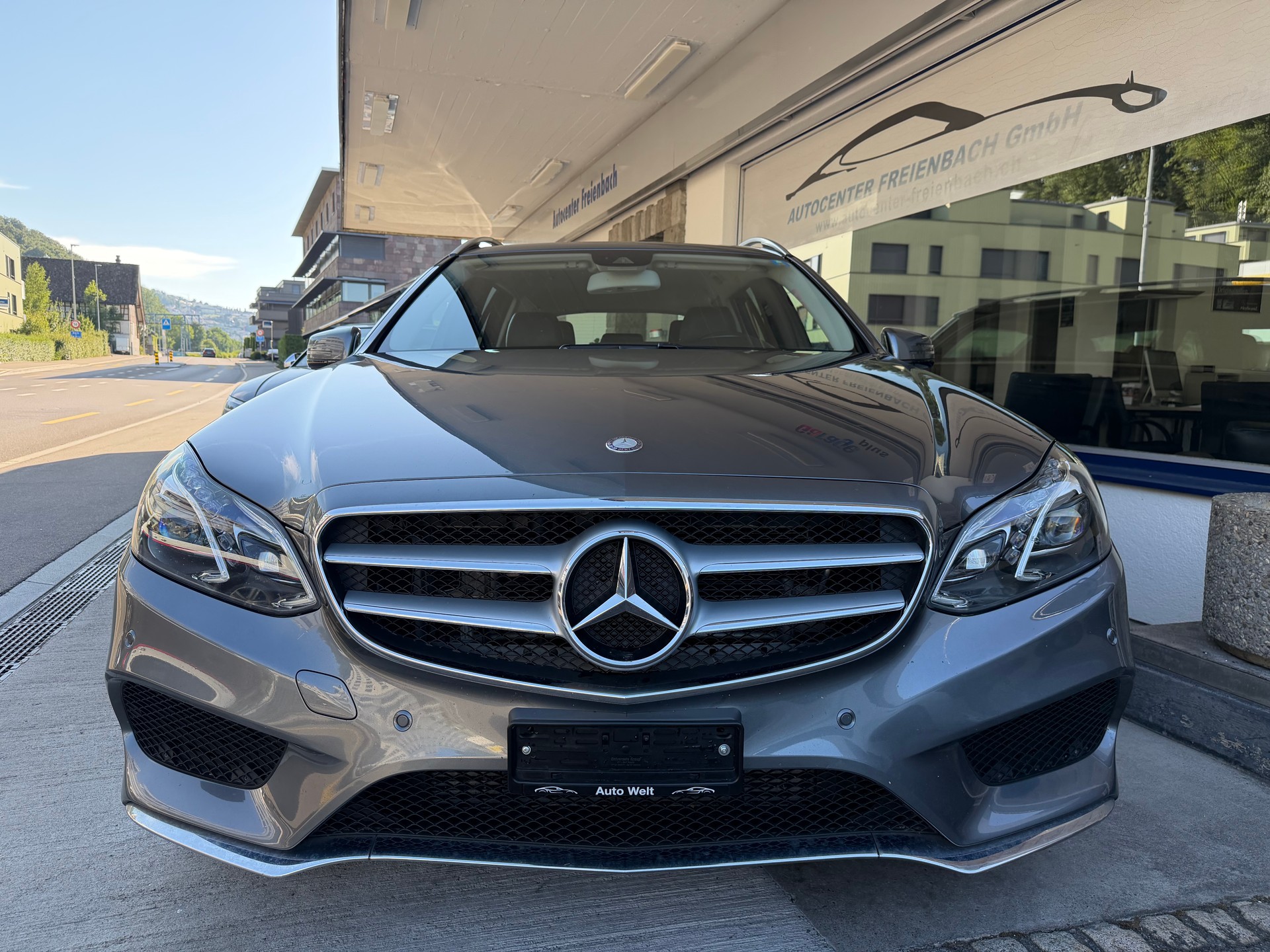 MERCEDES-BENZ E 350 BlueTEC 4Matic 7G-Tronic-image-1