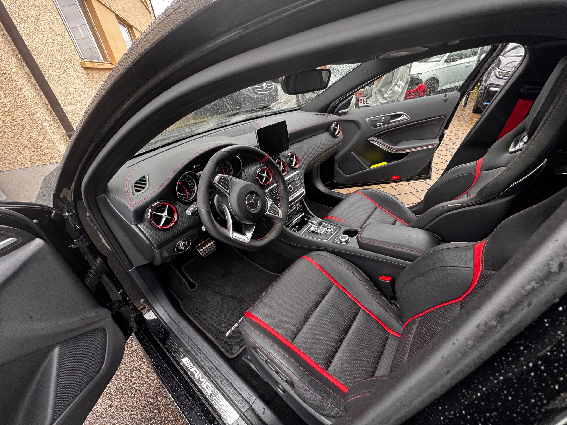 MERCEDES-BENZ A 45 AMG 4m-image-2