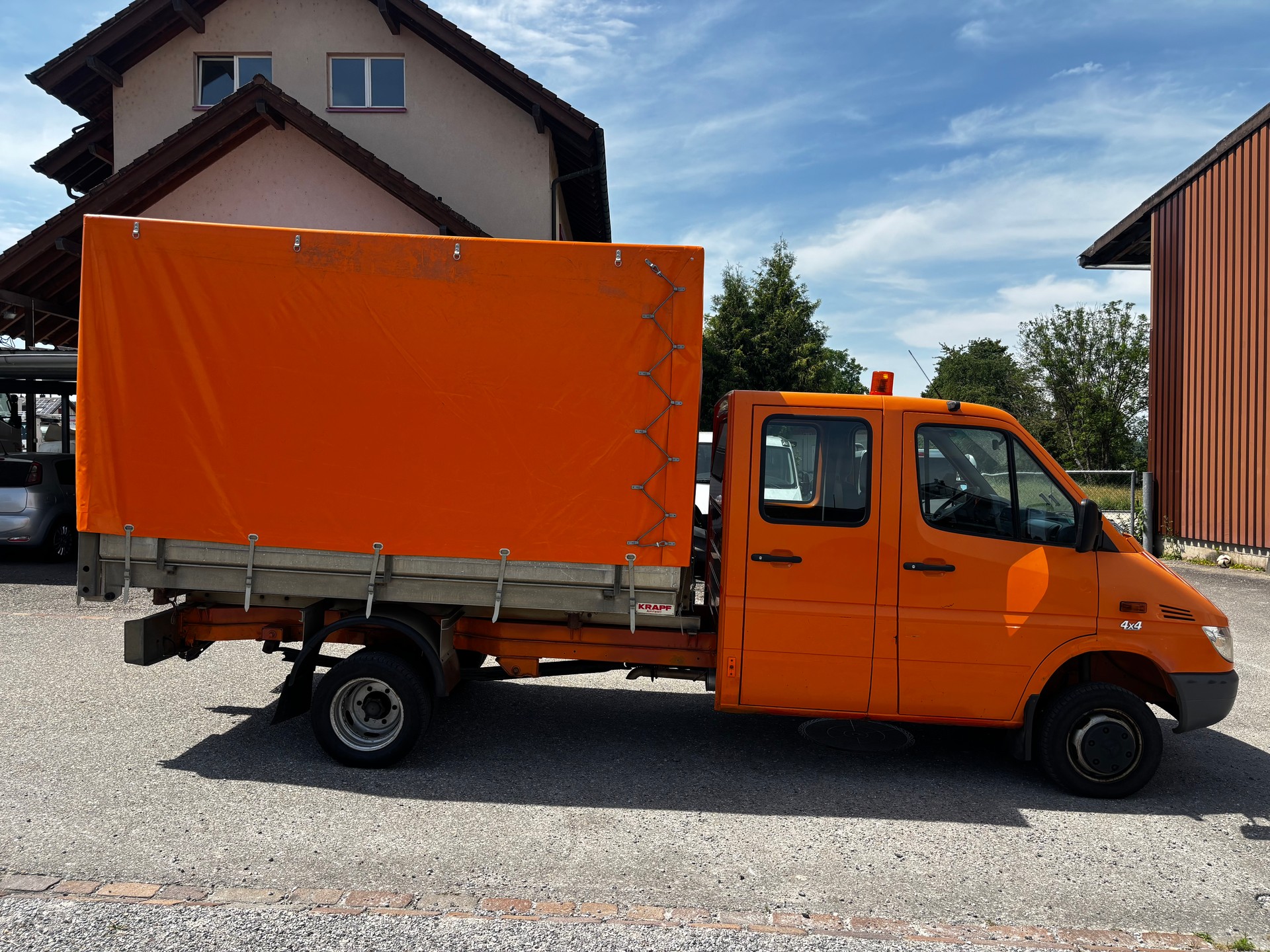 MERCEDES-BENZ Sprinter 416 CDI 4x4 6 platze-image-3