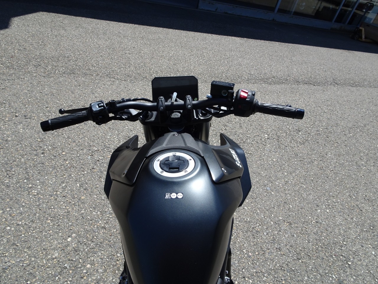 SUZUKI GSX 8 S (35kW)-showroom-element-3
