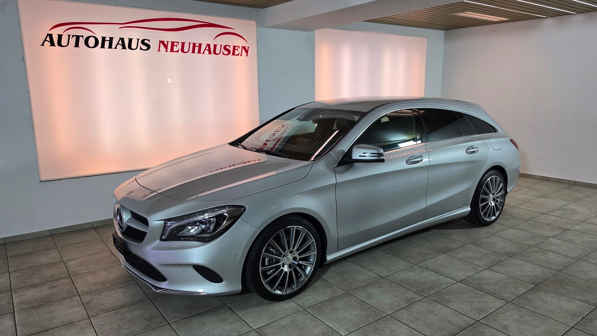 MERCEDES-BENZ CLA Shooting Brake 220 d Urban 7G-DCT,Top Zustand, Schweizer Fahrzeug, Frisch ab MFK und Frisch ab Service-image-0