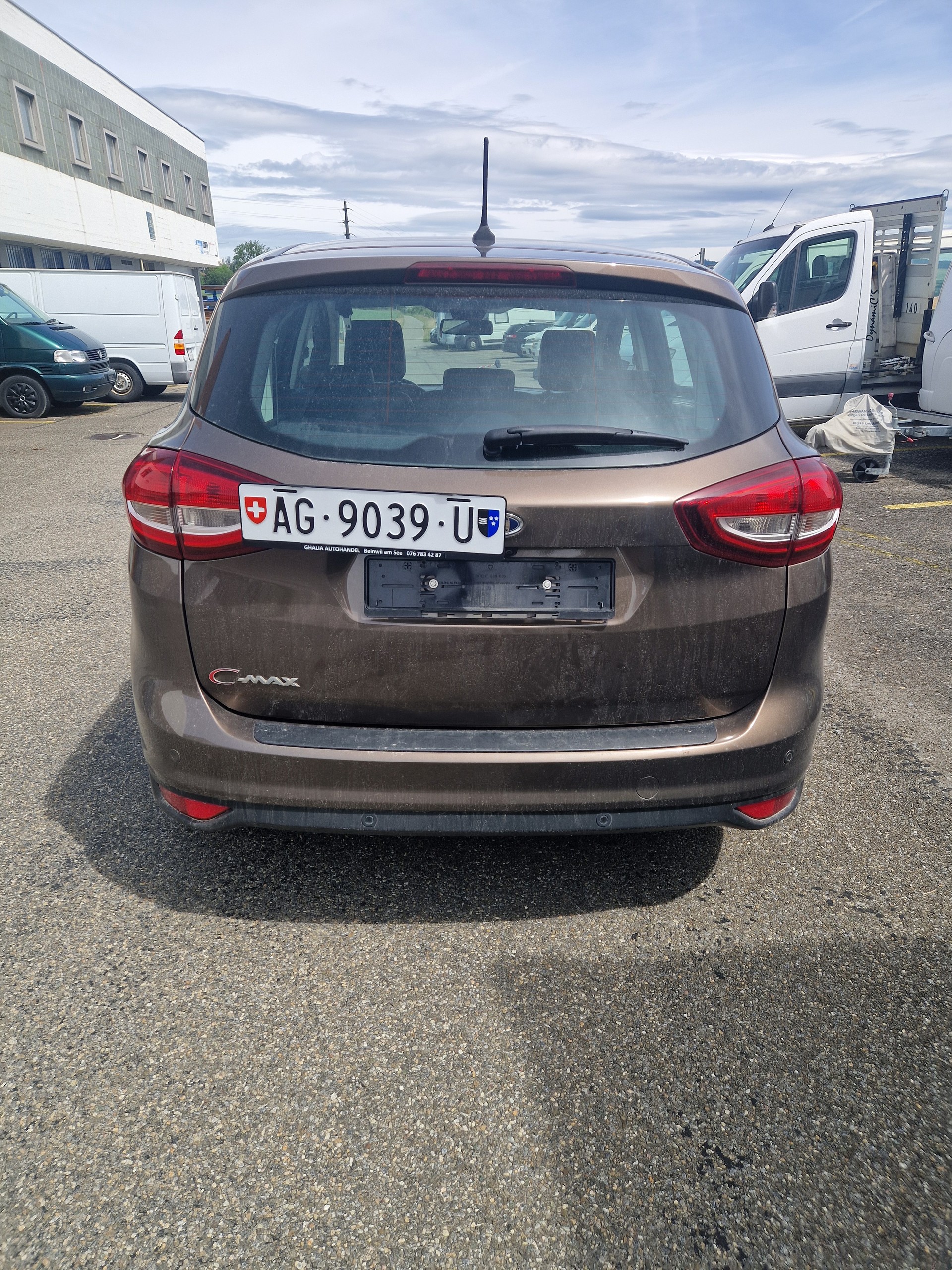 FORD C-Max 2.0 TDCi Trend PowerShift-image-7