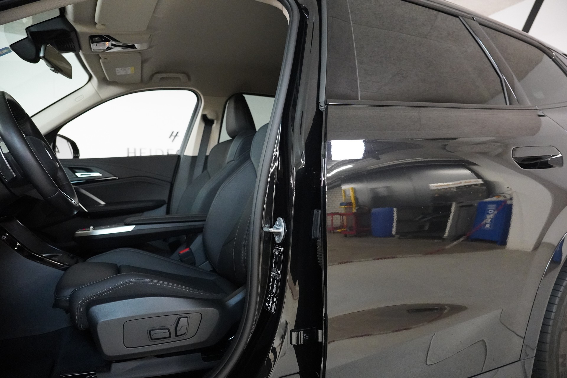 BMW X1 xDrive 23d 48V xLine-image-10