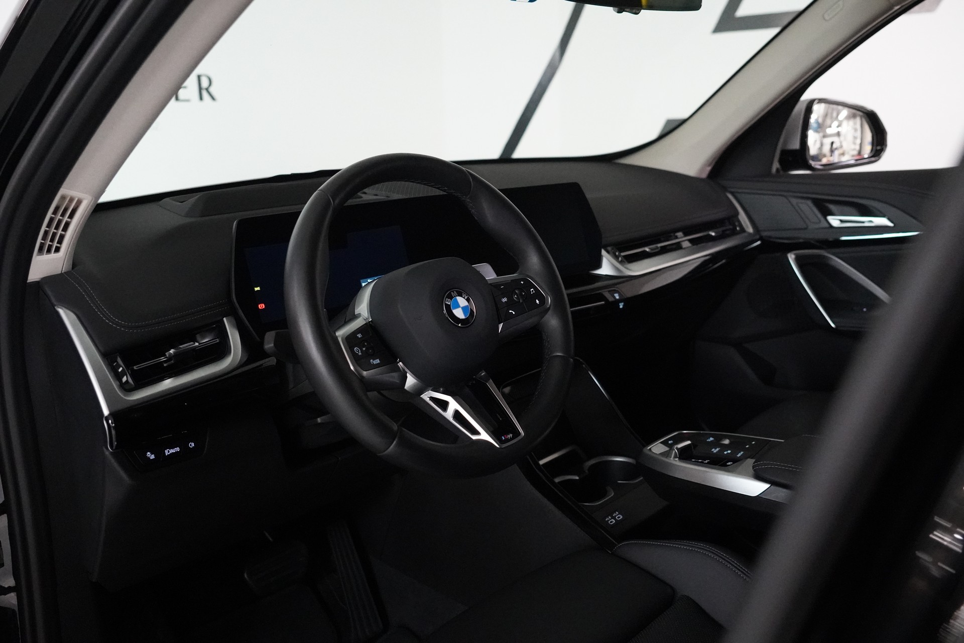 BMW X1 xDrive 23d 48V xLine-image-22